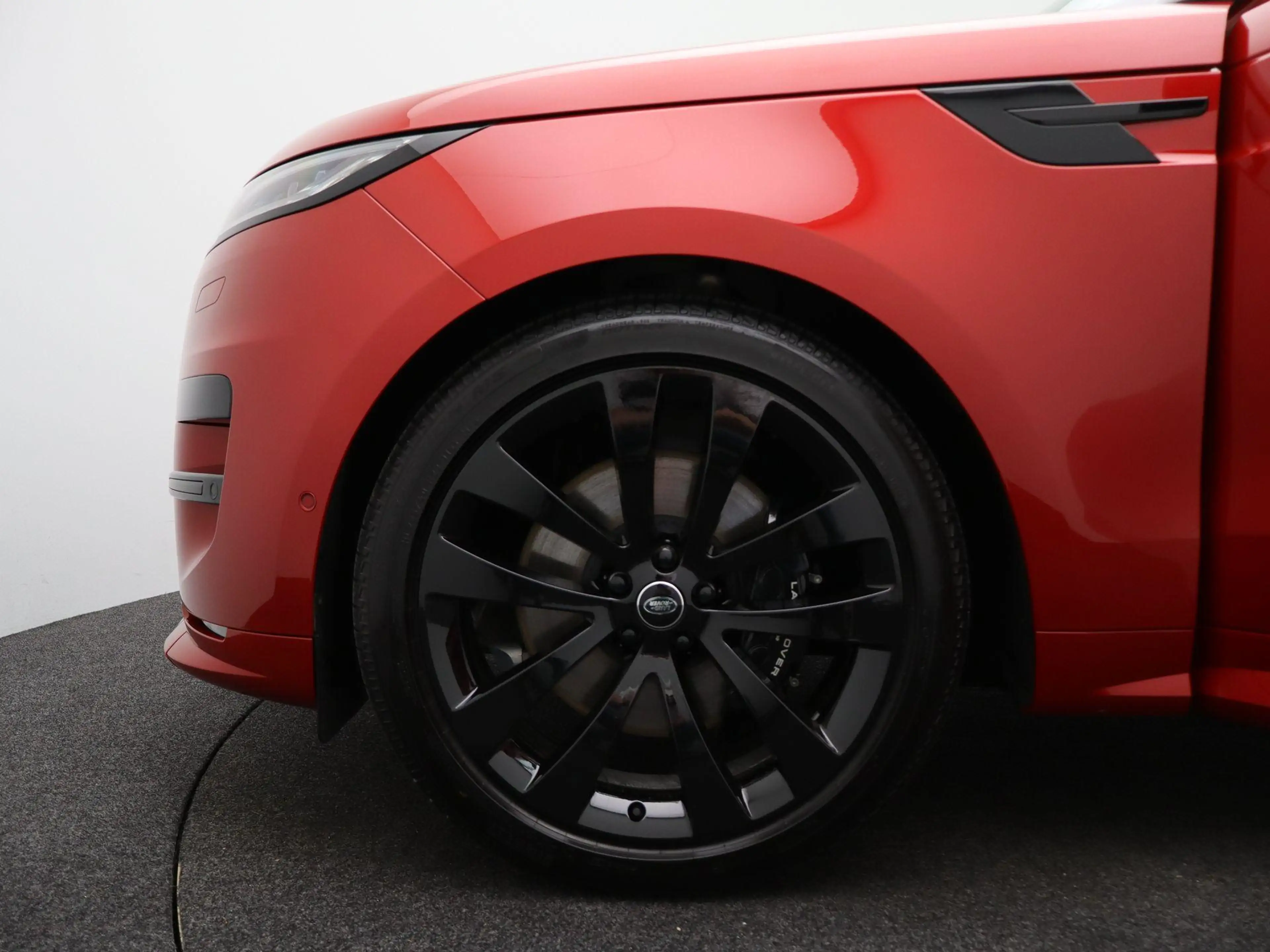 Land Rover Range Rover Sport 3.0 P510e First Edition | 23" | Entertainment syst — photo 15