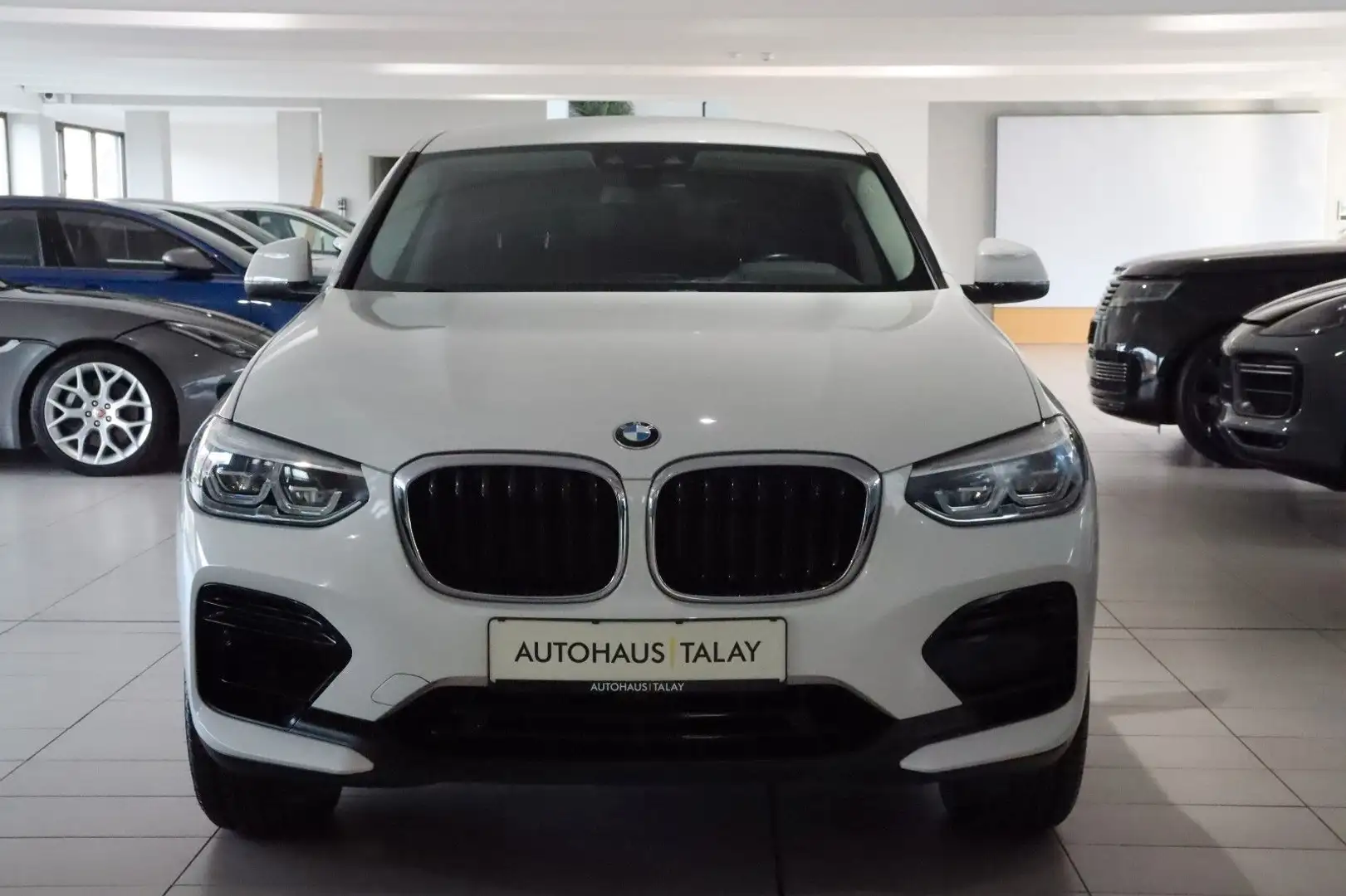 BMW X4 xDrive 20 d HUD*Sportsitze*Navi*LED*Sitzhzg Weiß - 2