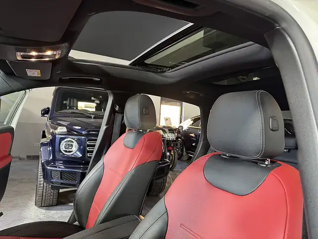 Mercedes-Benz GLA view 11