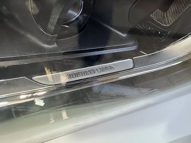 Mercedes-Benz GLA view 7