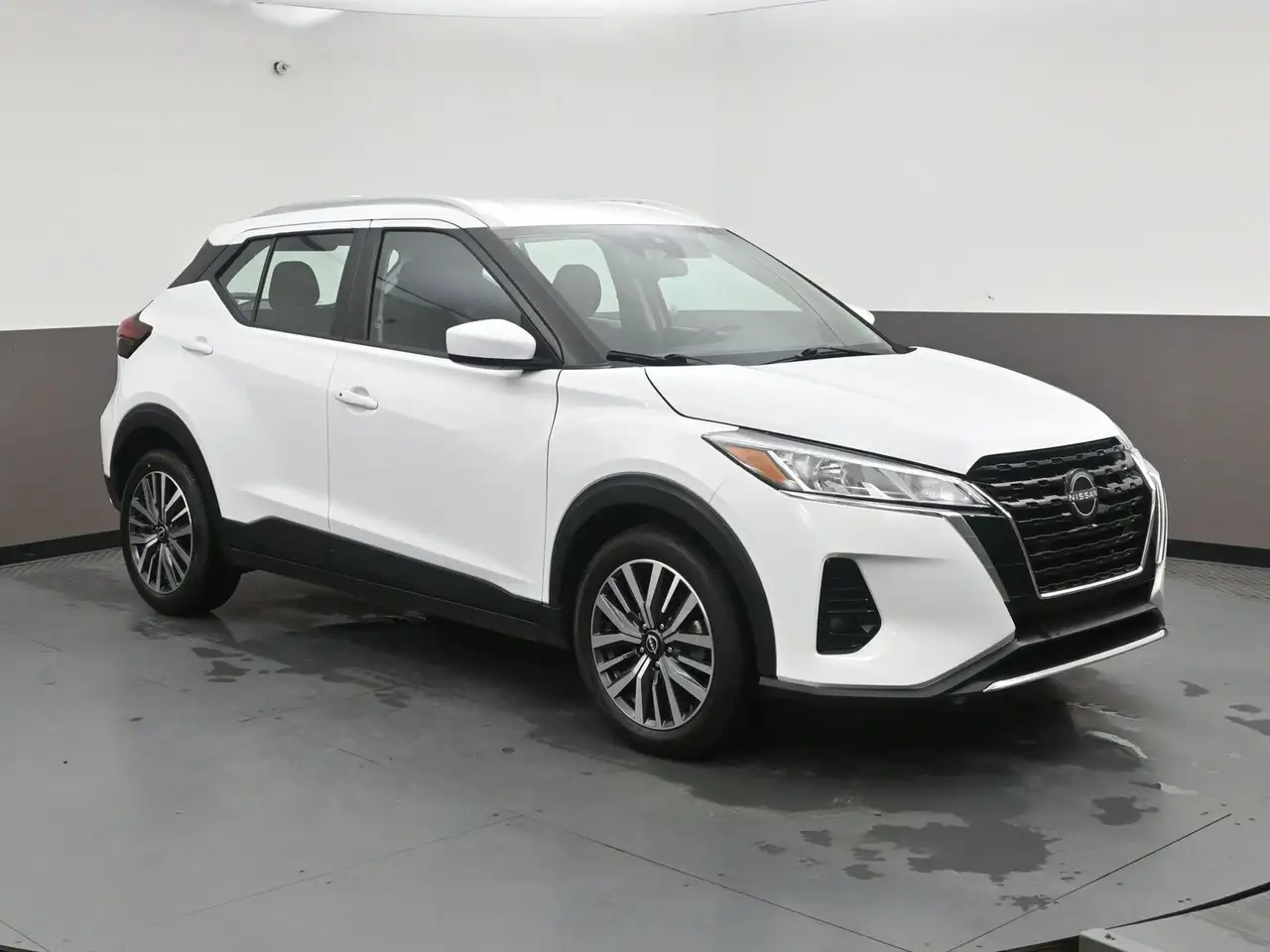 2025 Nissan Kicks