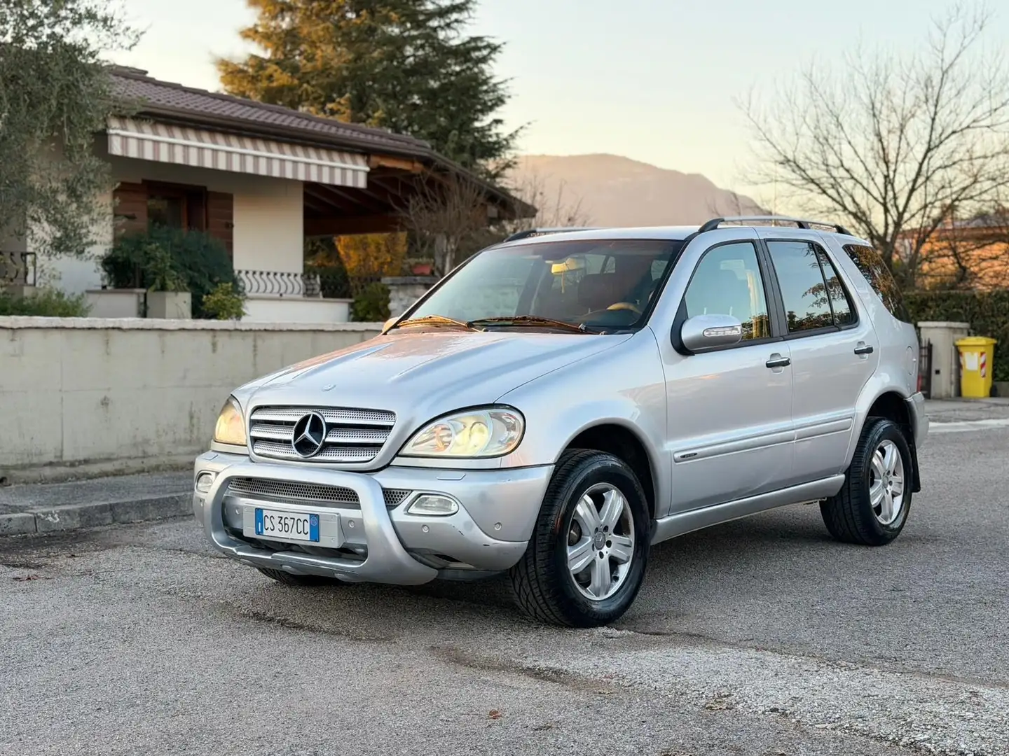 Mercedes-Benz ML 270 Special Edition Gancio Traino Gris - 1
