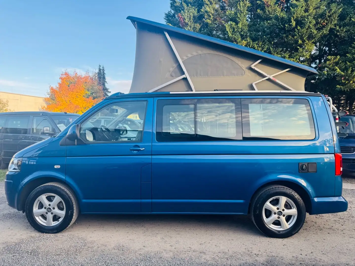 Volkswagen T5 California Comfortline Aufstelldach/Küche/SHZ Blau - 2
