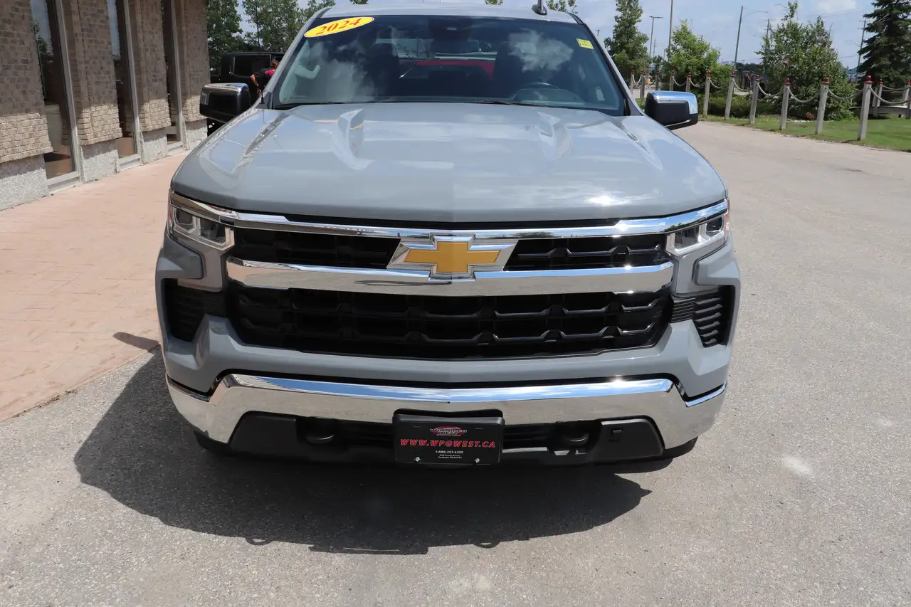 Chevrolet Silverado 1500 снимка Chevrolet Silverado 1500