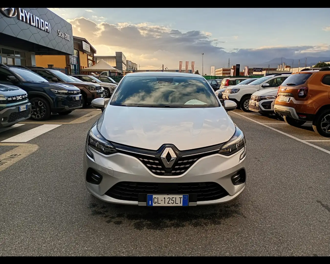 Renault Clio 1.6 E-TECH HYBRID INTENS 140CV AUTO MY21 Gris - 2