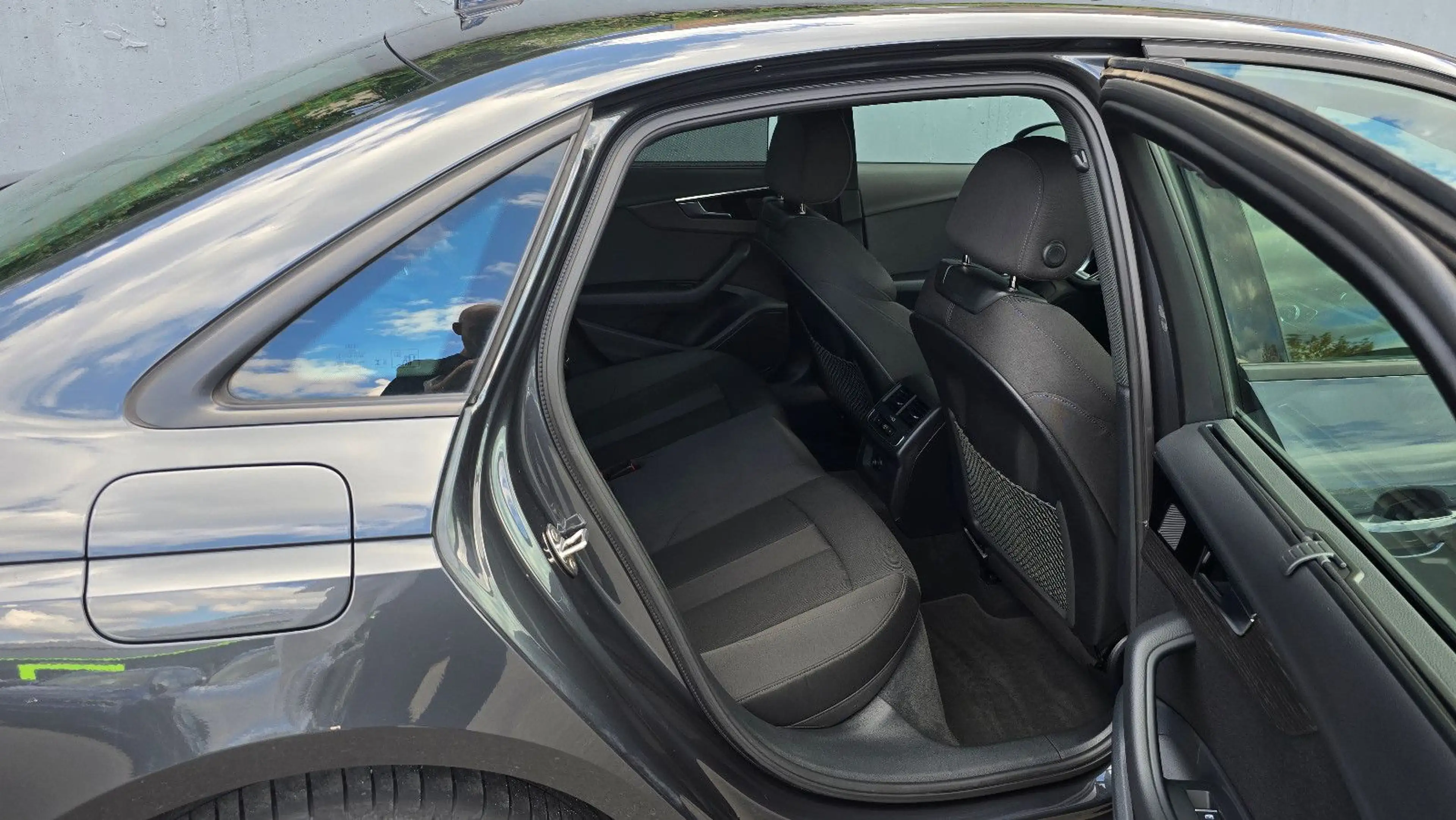 Audi A4 35 TDI S tronic Advanced Navi+/LED/ACC/Alu — photo 8