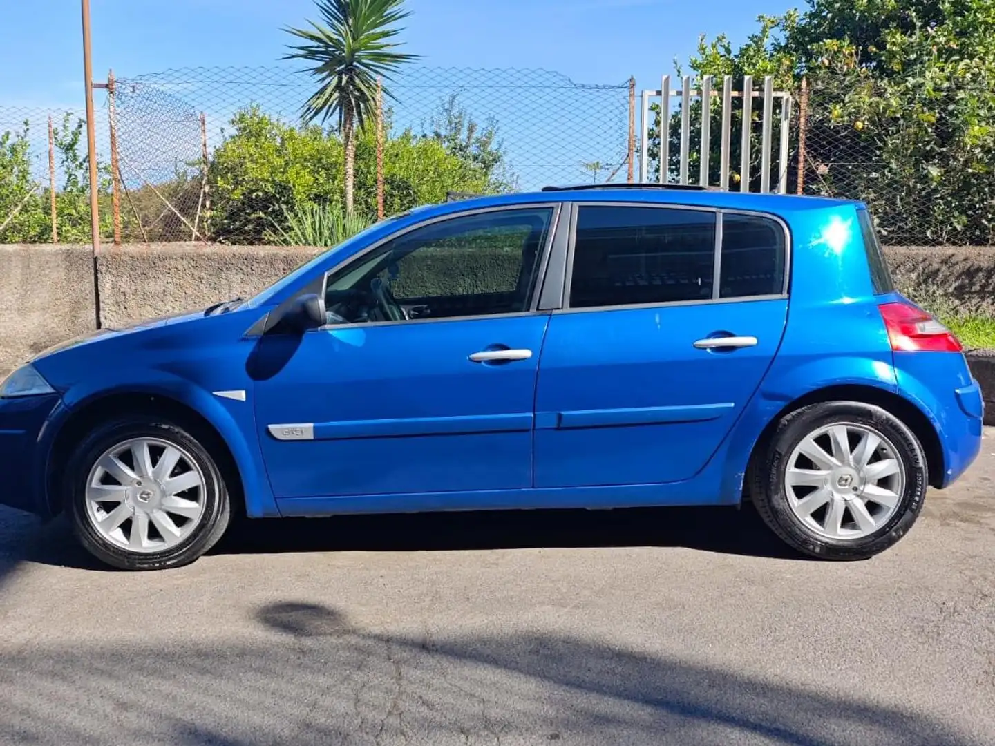 Renault Megane Megane II 2002 5p 1.5 dci Confort Dynamique 105cv Blu/Azzurro - 2