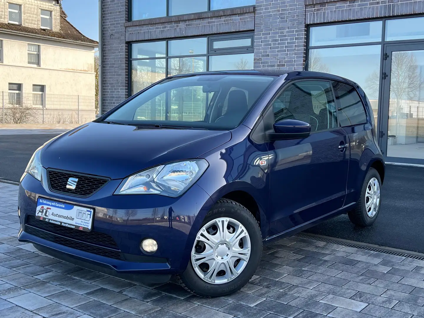 SEAT Mii Chic Blau - 1