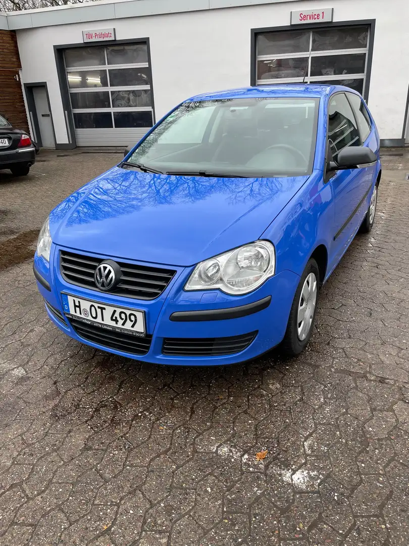Volkswagen Polo 1.2 Trendline Blau - 1