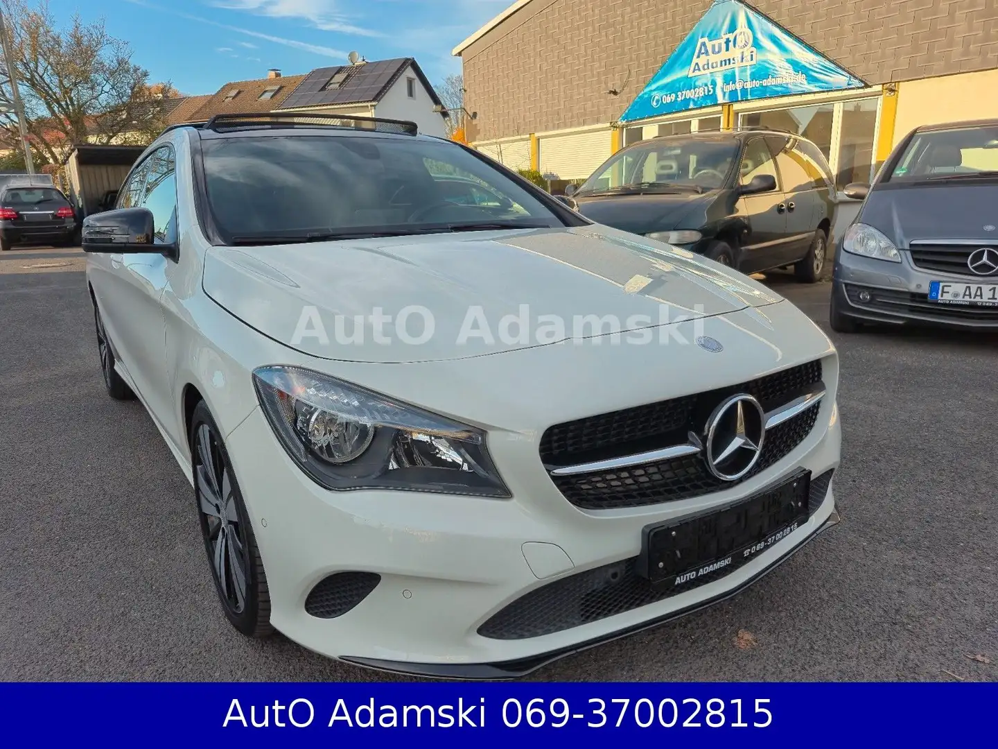 Mercedes-Benz CLA 250 4-Matic Panorama Klimaautomatik 74tkm Weiß - 1