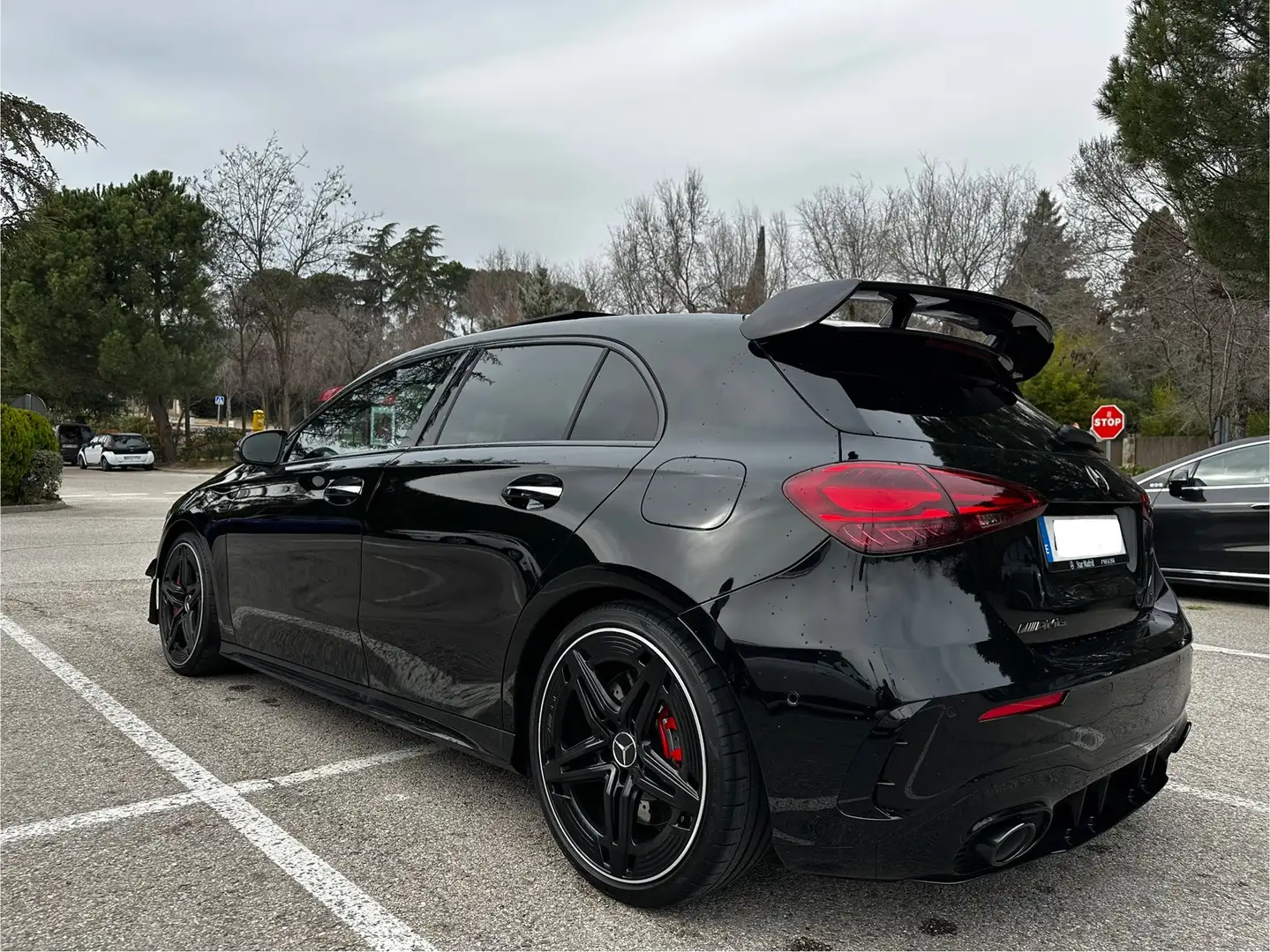 Mercedes-Benz A 35 AMG Premium Plus 4Matic 8G-DCT - 2