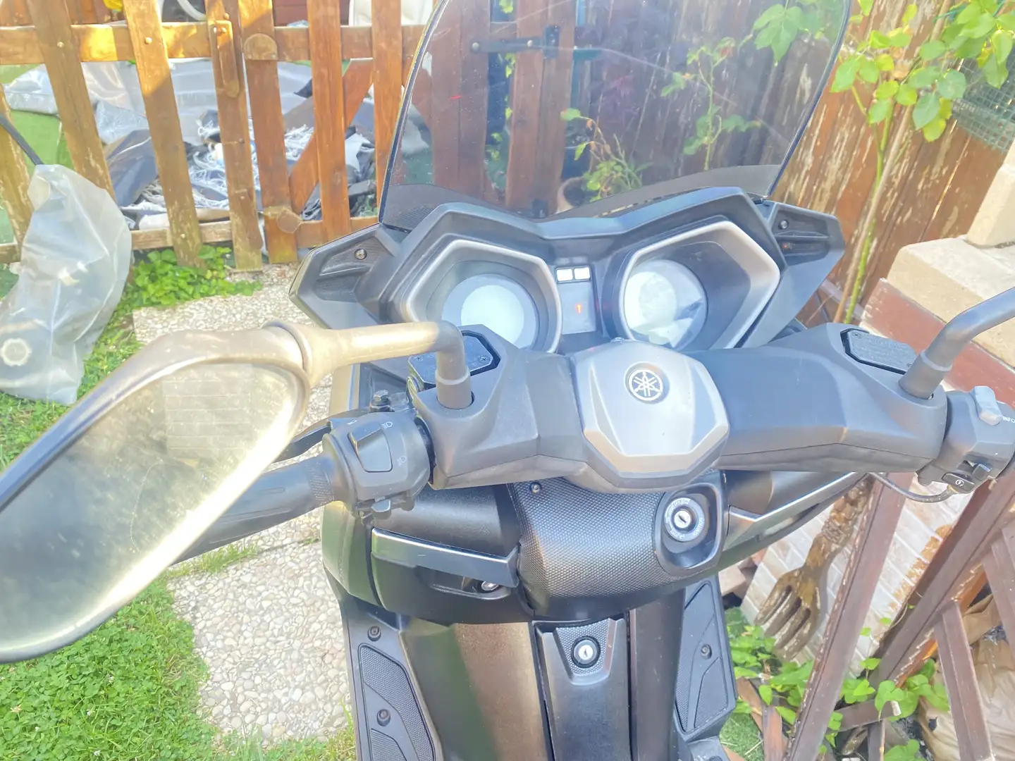 Yamaha X-Max 250 - 1