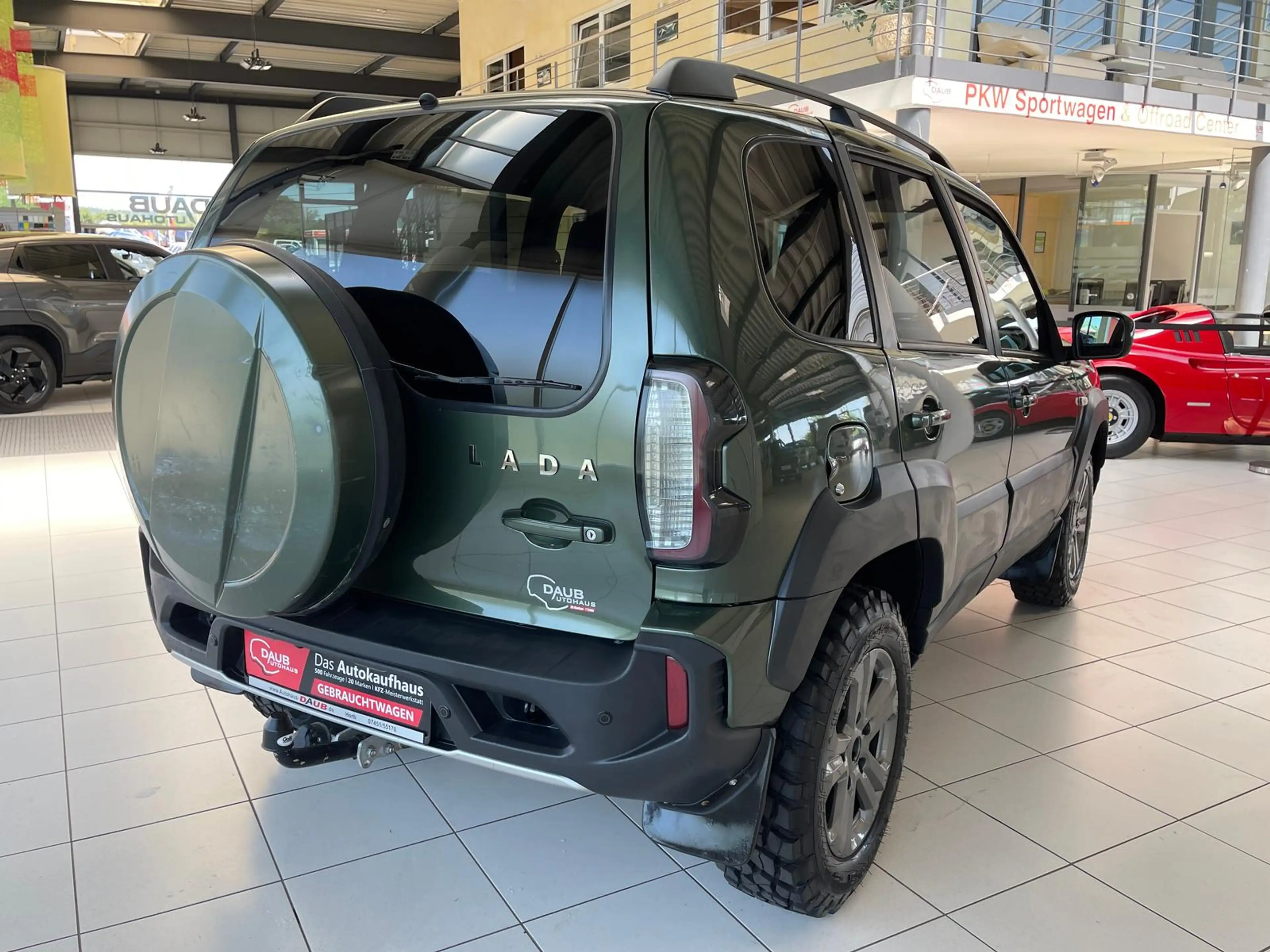 Lada Niva Travel+Allrad+Klima+Touch+Sizuheizung+AHK++ — photo 4