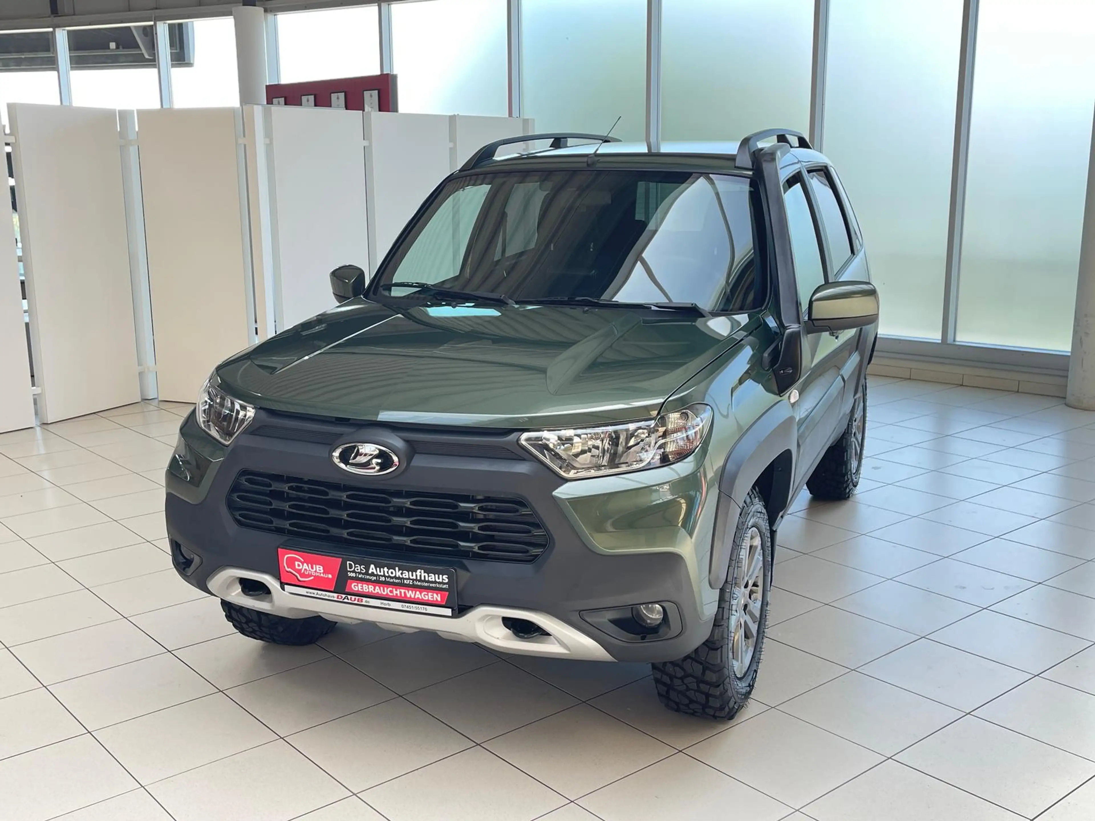 Lada Niva Travel+Allrad+Klima+Touch+Sizuheizung+AHK++ — photo 2