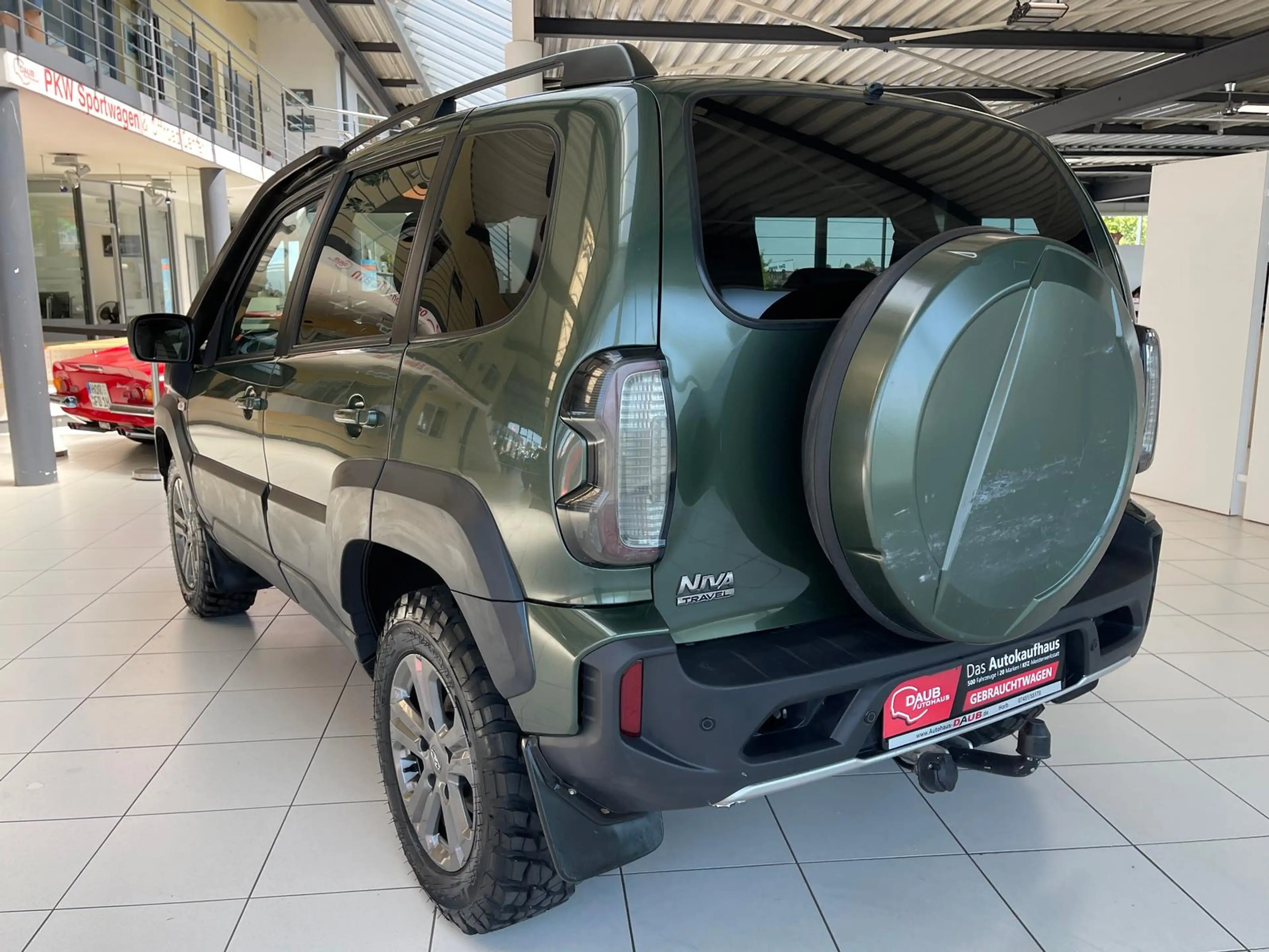 Lada Niva Travel+Allrad+Klima+Touch+Sizuheizung+AHK++ — photo 12