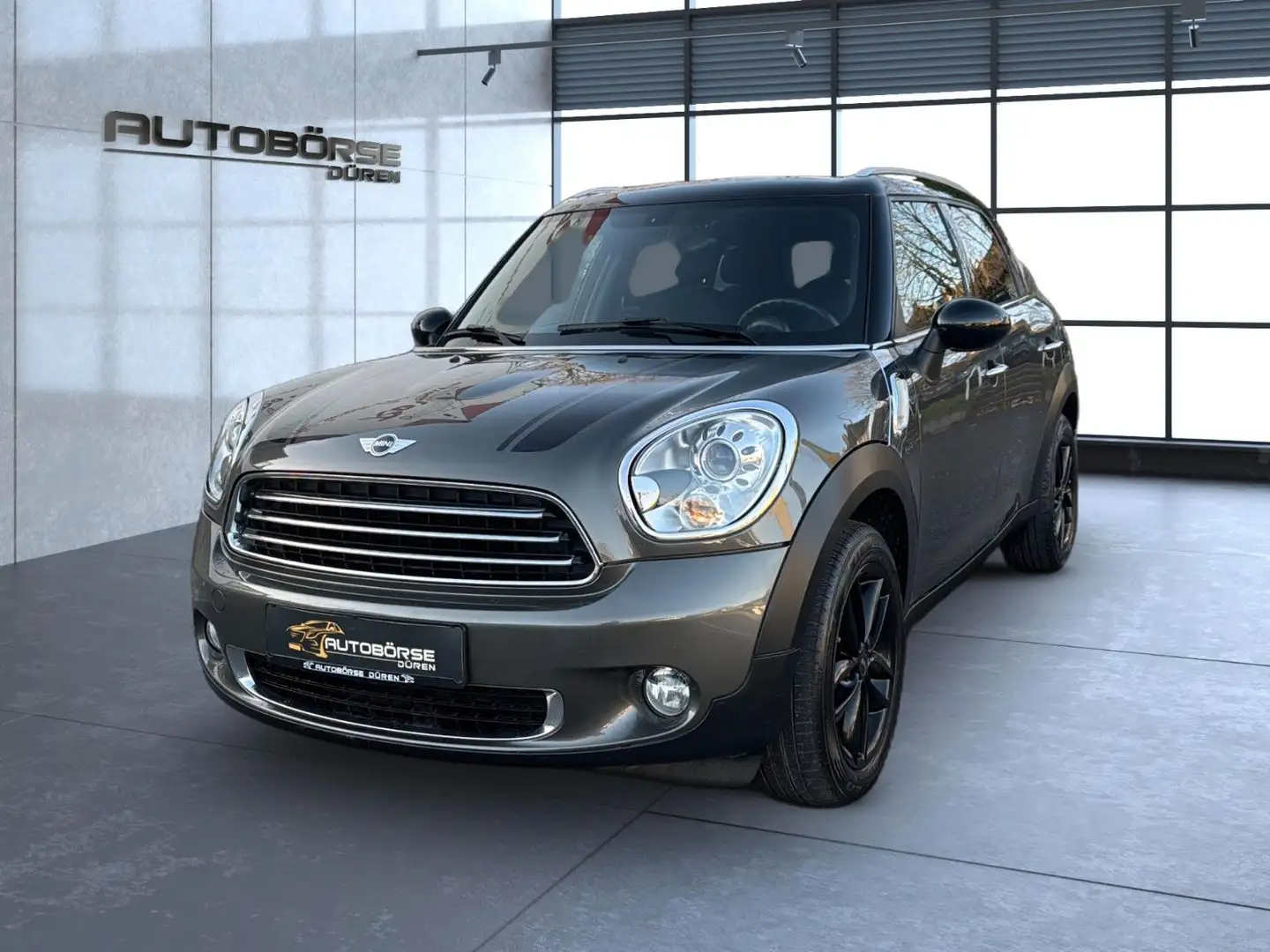 MINI Cooper Countryman Start/Stopp/SHZ/PDC Grau - 2