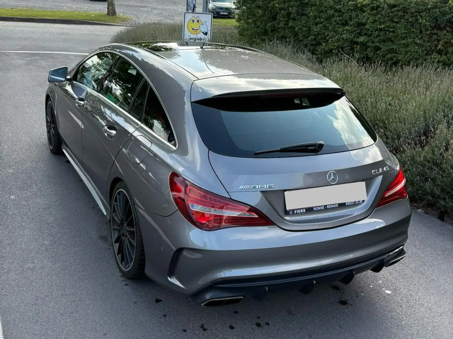 Mercedes-Benz CLA 45 AMG 4MATIC  SHOOTING BRAKE   7 G DTC  AUT    AMG Gris - 2