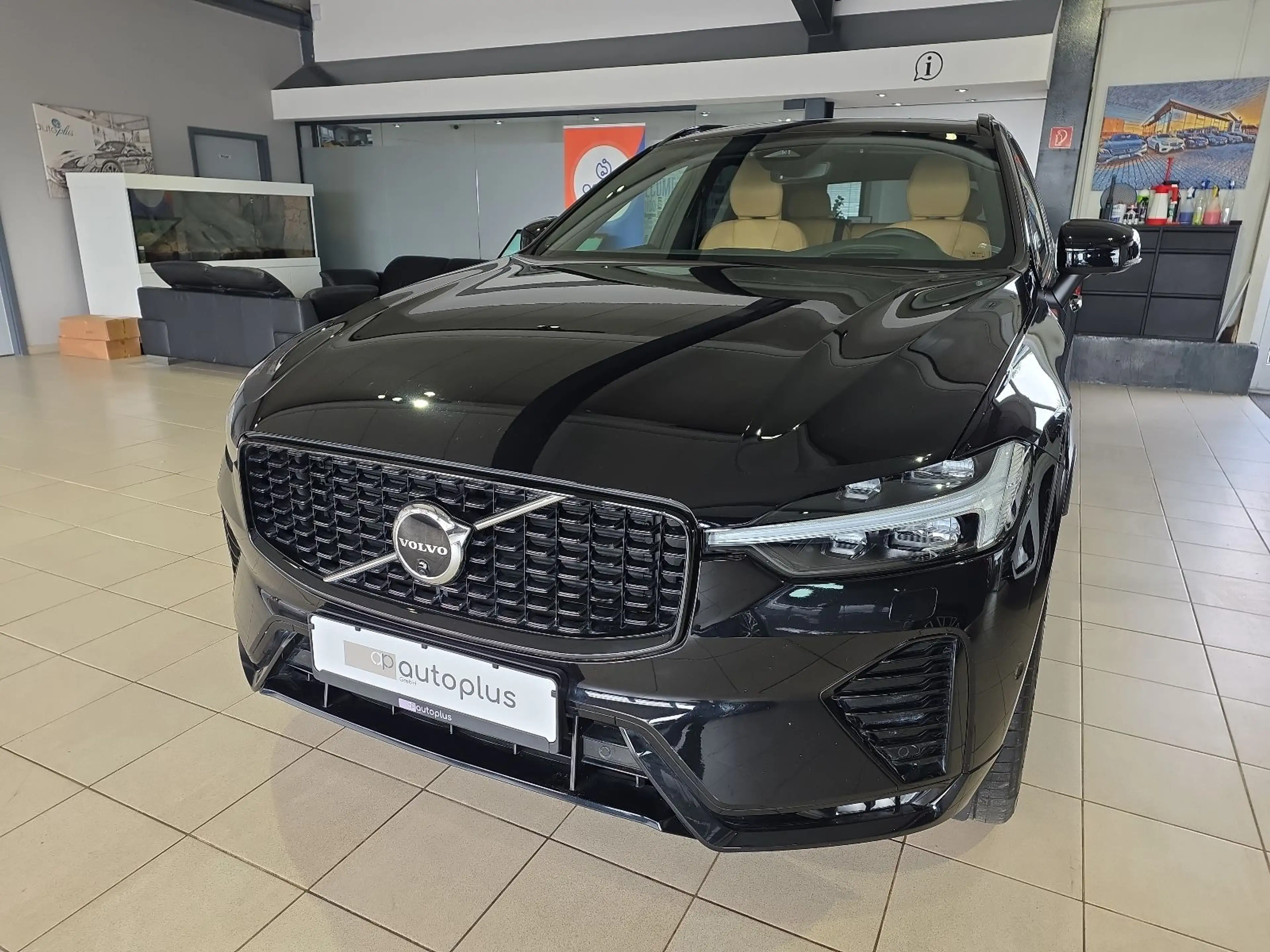 Volvo XC60 B5 (D) Ultimate Dark AWD Massage 360° Pano — photo 2