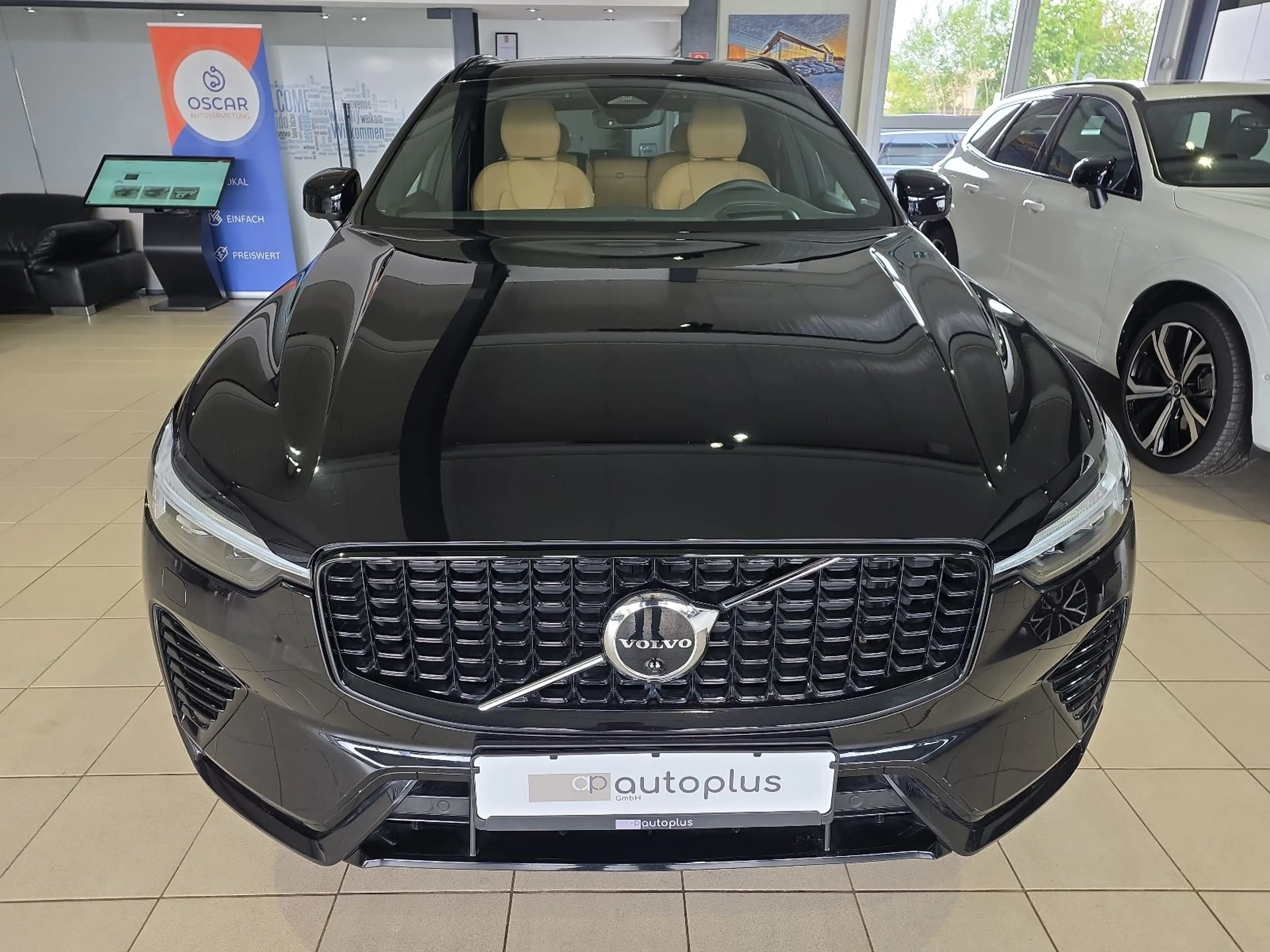 Volvo XC60 B5 (D) Ultimate Dark AWD Massage 360° Pano — photo 3