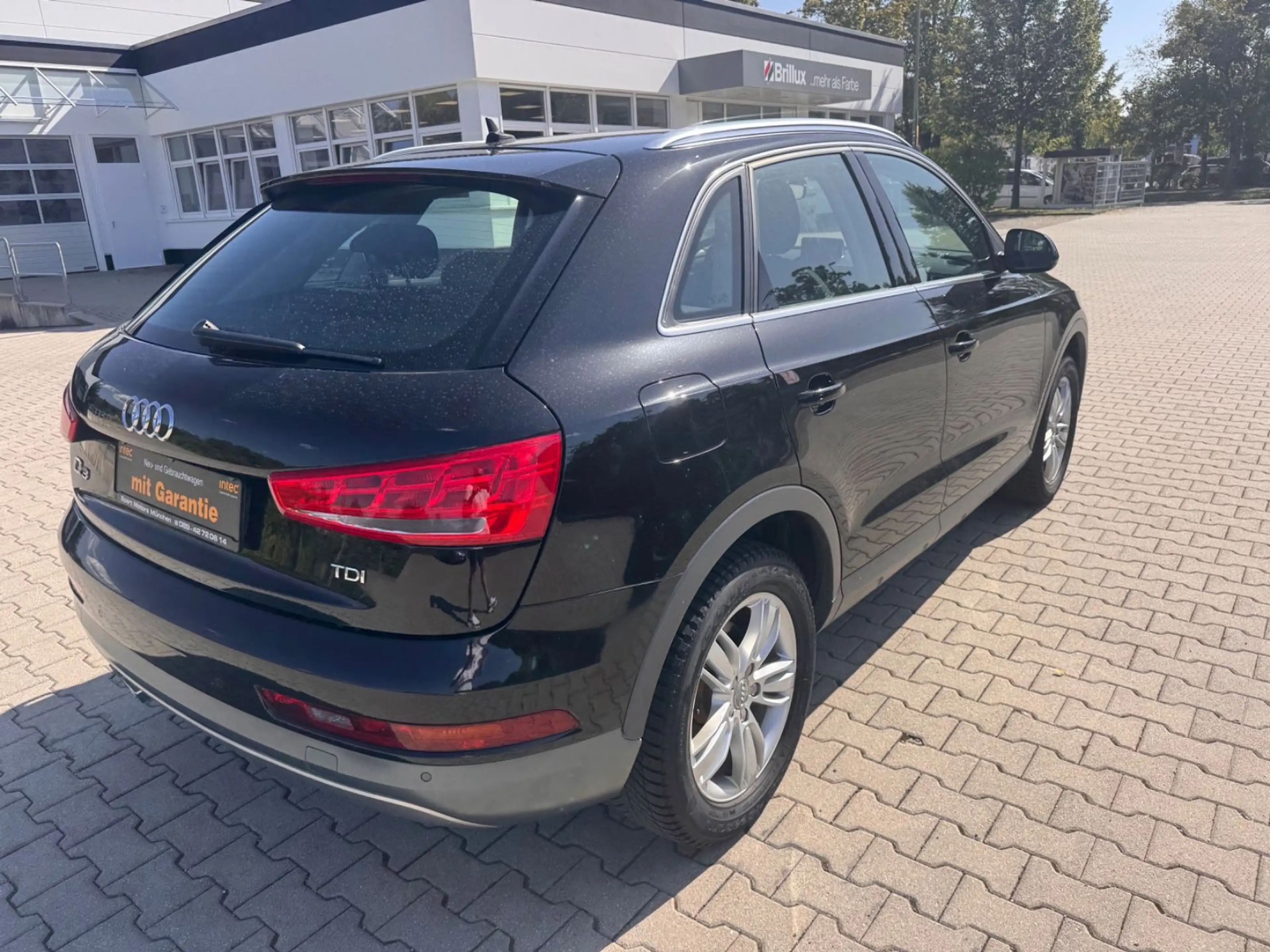 Audi Q3 design 2,0TDI NAVIGATION PDC XENON — photo 5