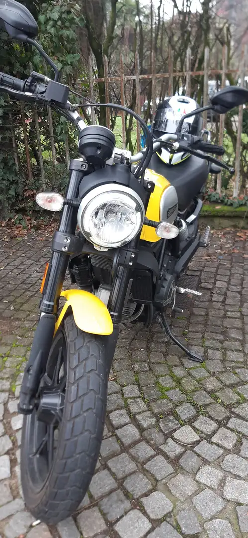 Ducati Scrambler 800 Жовтий - 1