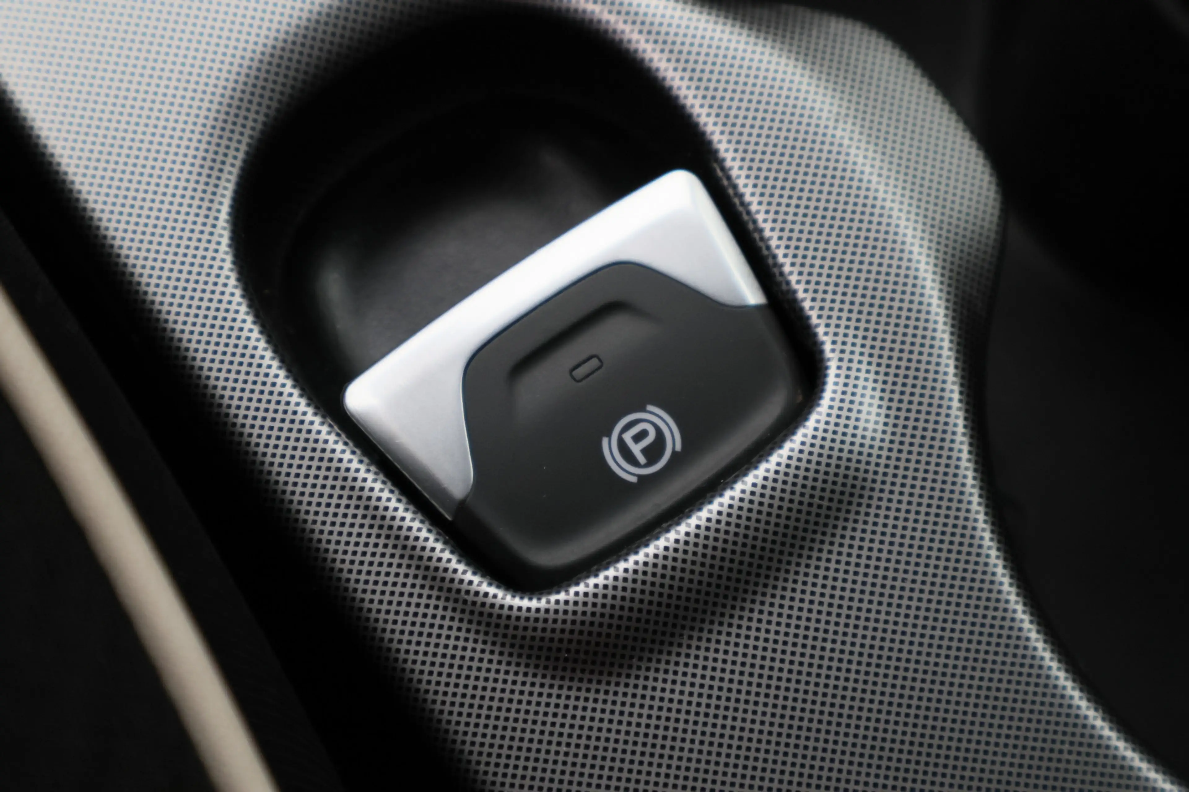 Fiat 500X Cross 1.3 GSE City Cross LED, Apple Carplay, Keyle — photo 46
