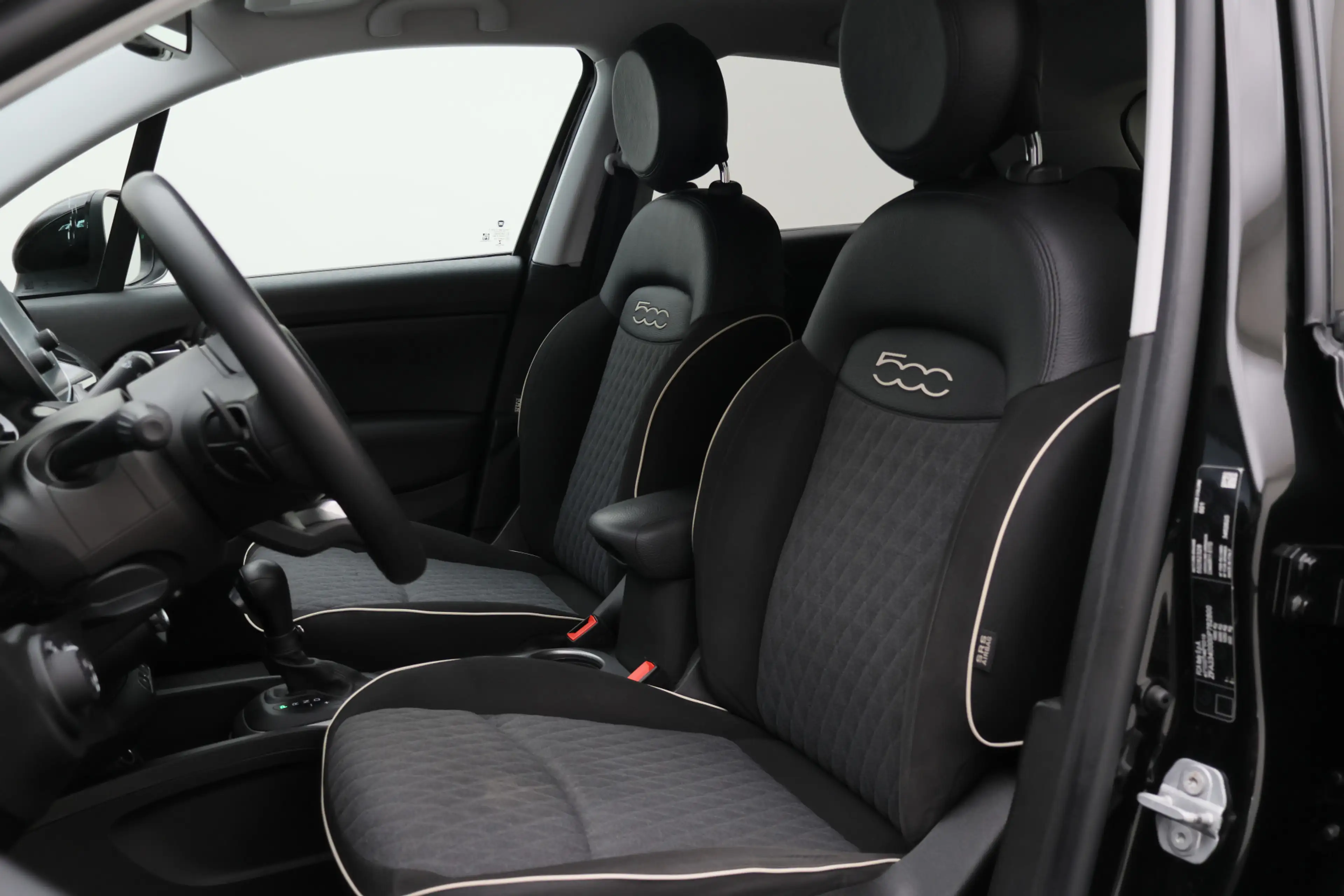 Fiat 500X Cross 1.3 GSE City Cross LED, Apple Carplay, Keyle — photo 9