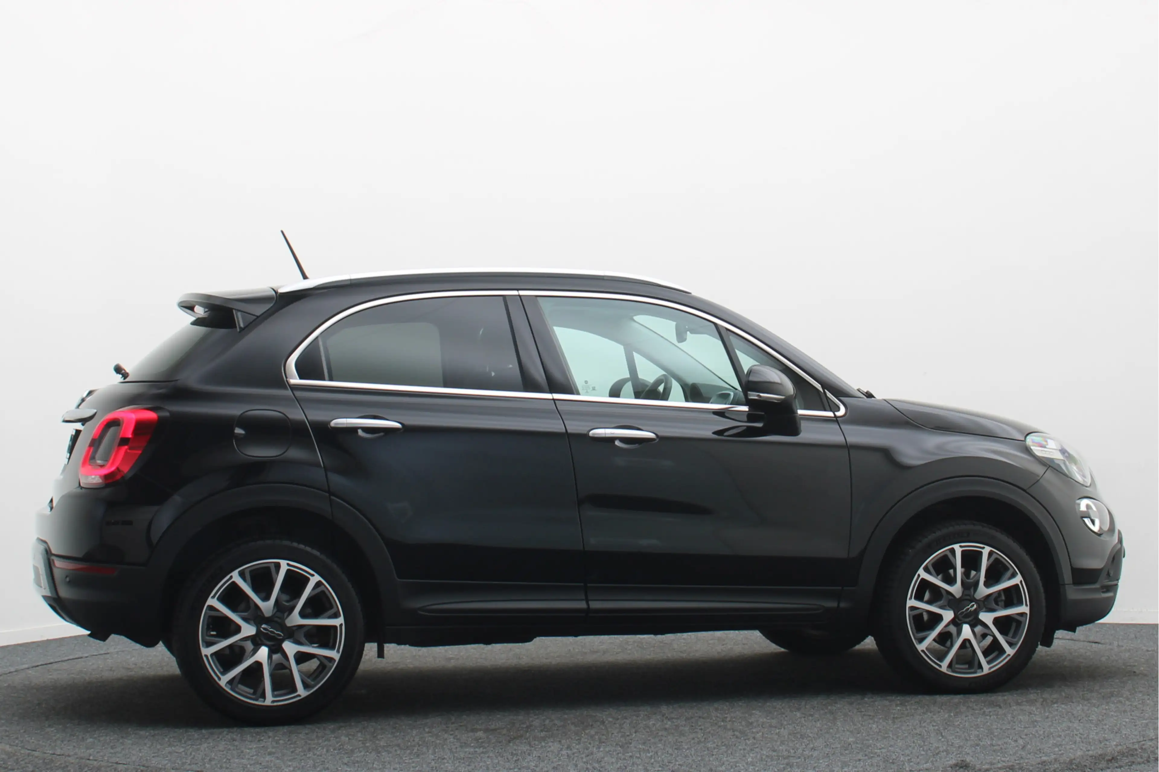 Fiat 500X Cross 1.3 GSE City Cross LED, Apple Carplay, Keyle — photo 8