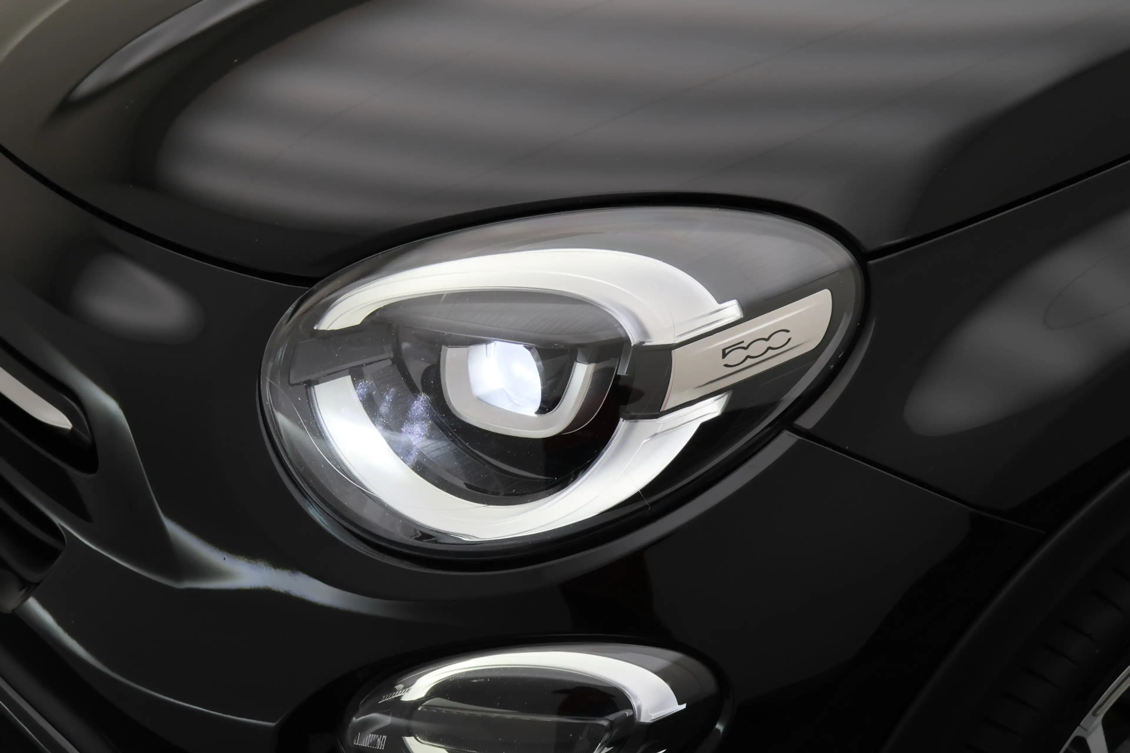 Fiat 500X Cross 1.3 GSE City Cross LED, Apple Carplay, Keyle — photo 26