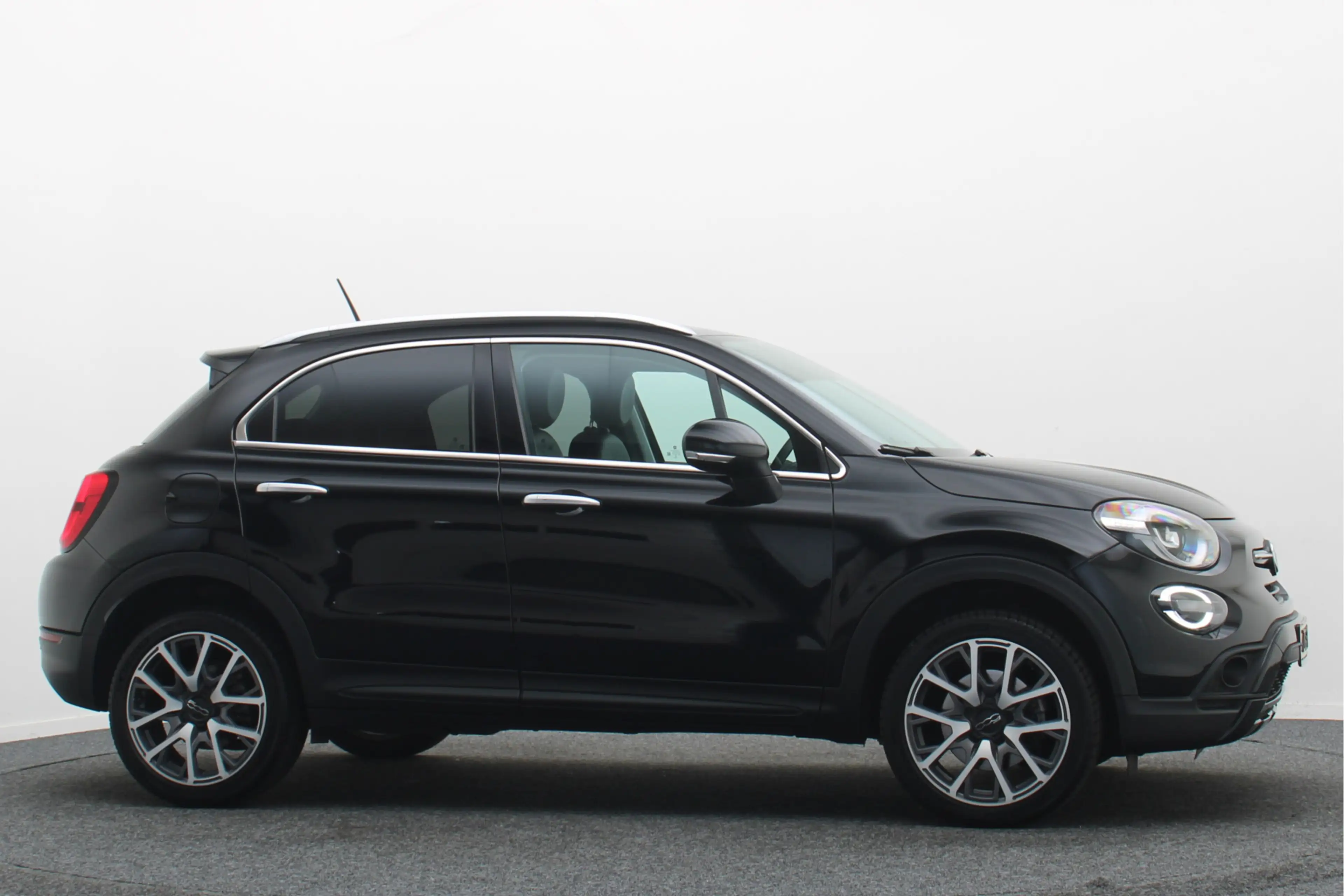 Fiat 500X Cross 1.3 GSE City Cross LED, Apple Carplay, Keyle — photo 21