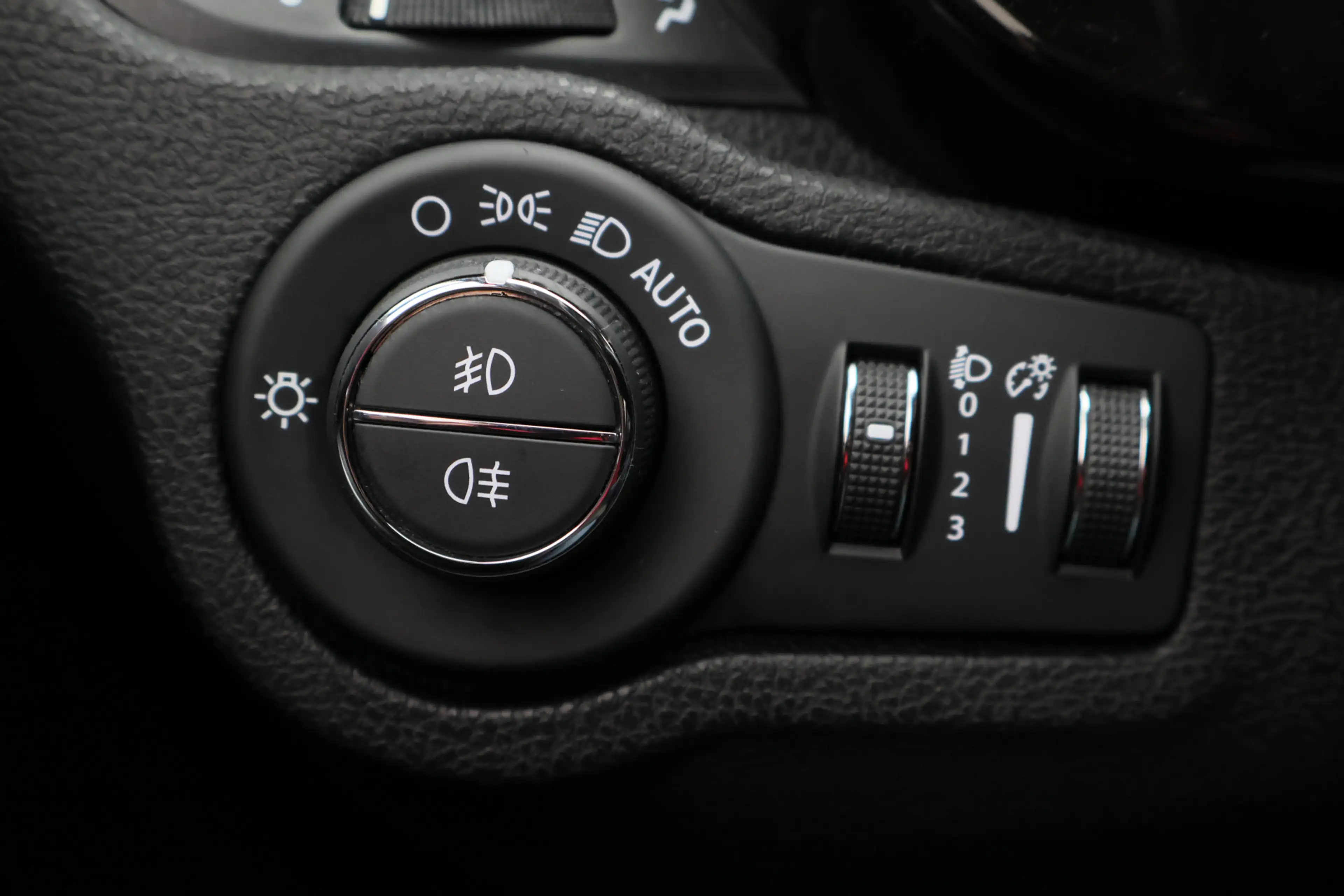 Fiat 500X Cross 1.3 GSE City Cross LED, Apple Carplay, Keyle — photo 32