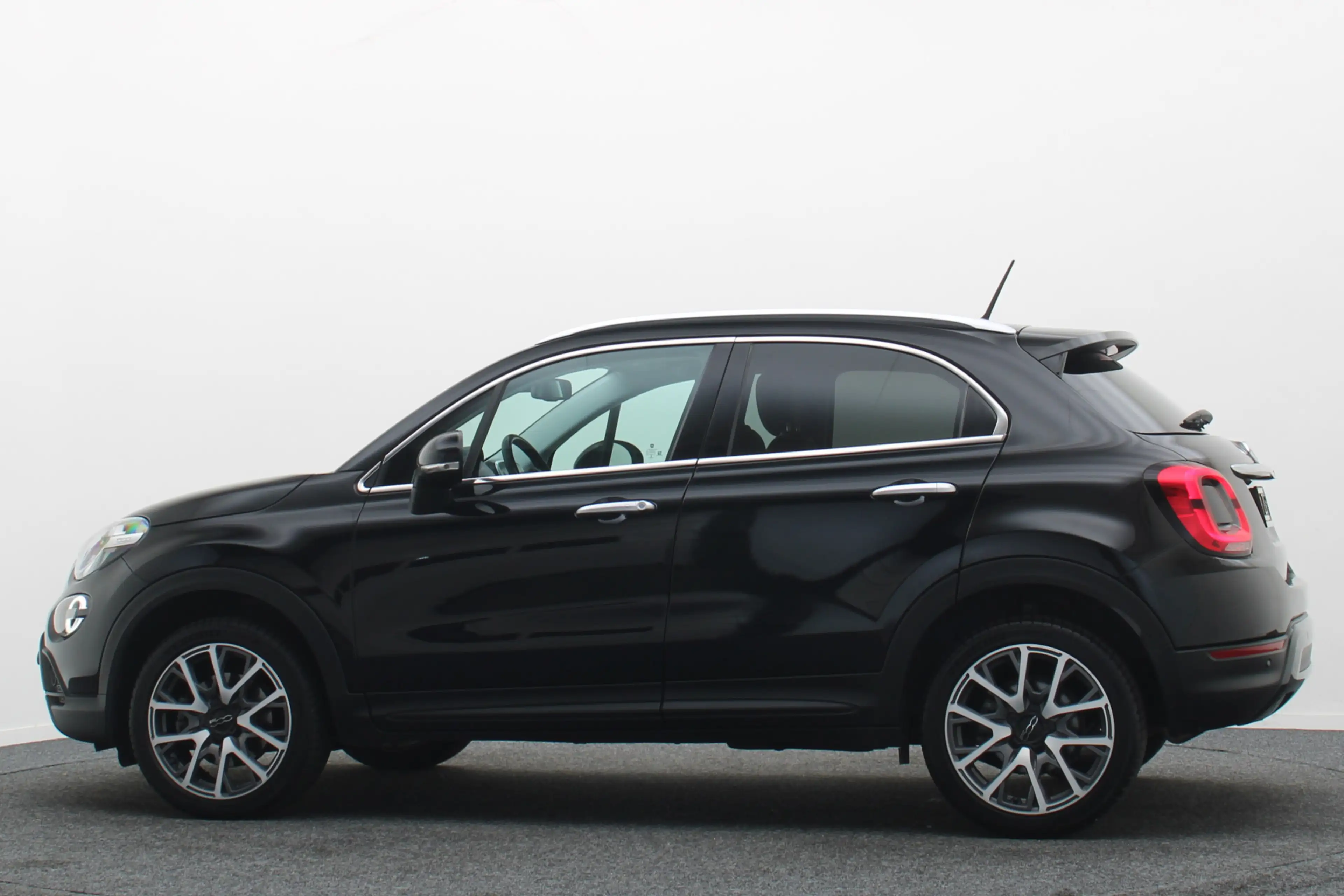 Fiat 500X Cross 1.3 GSE City Cross LED, Apple Carplay, Keyle — photo 17