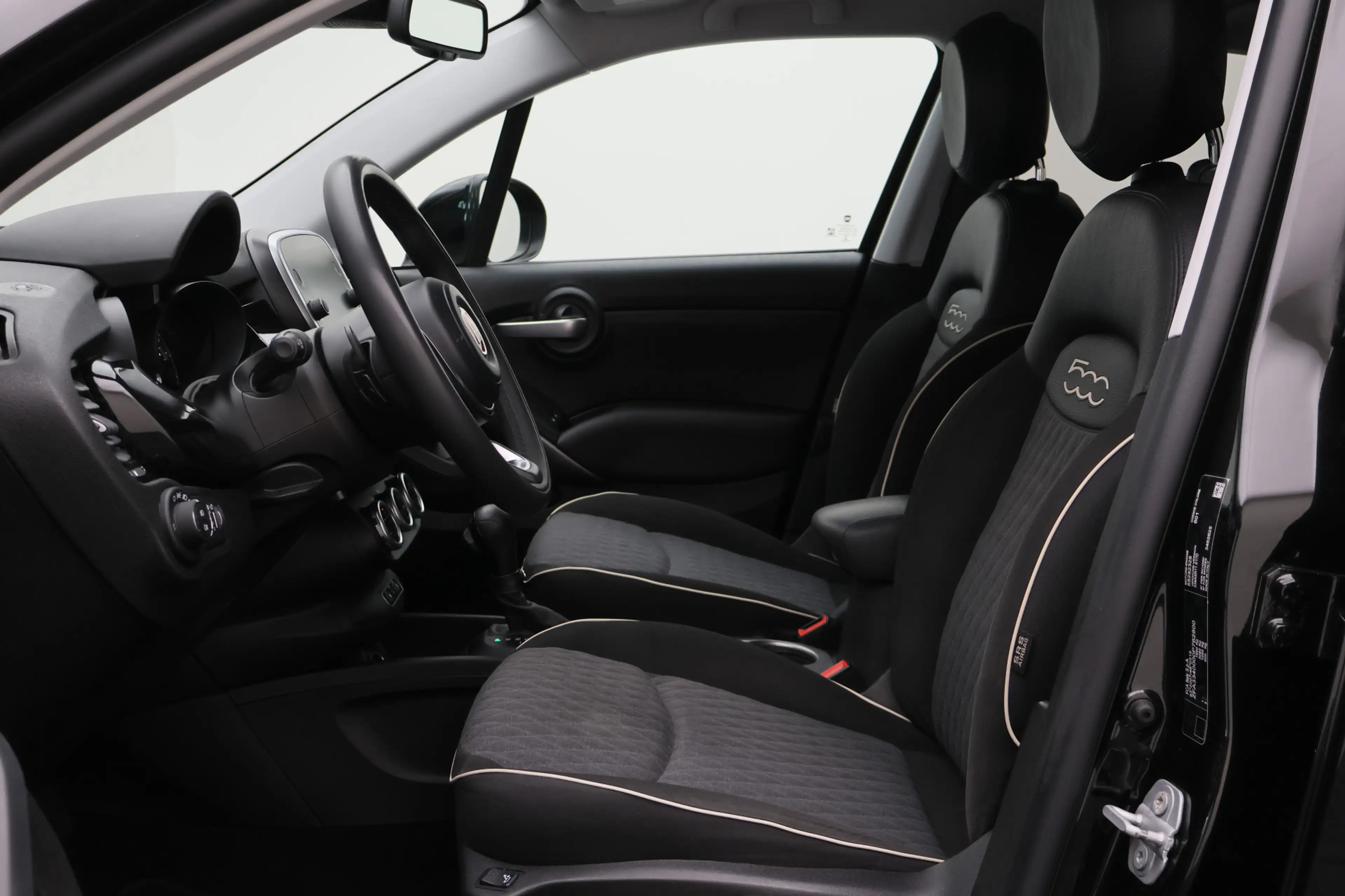 Fiat 500X Cross 1.3 GSE City Cross LED, Apple Carplay, Keyle — photo 11