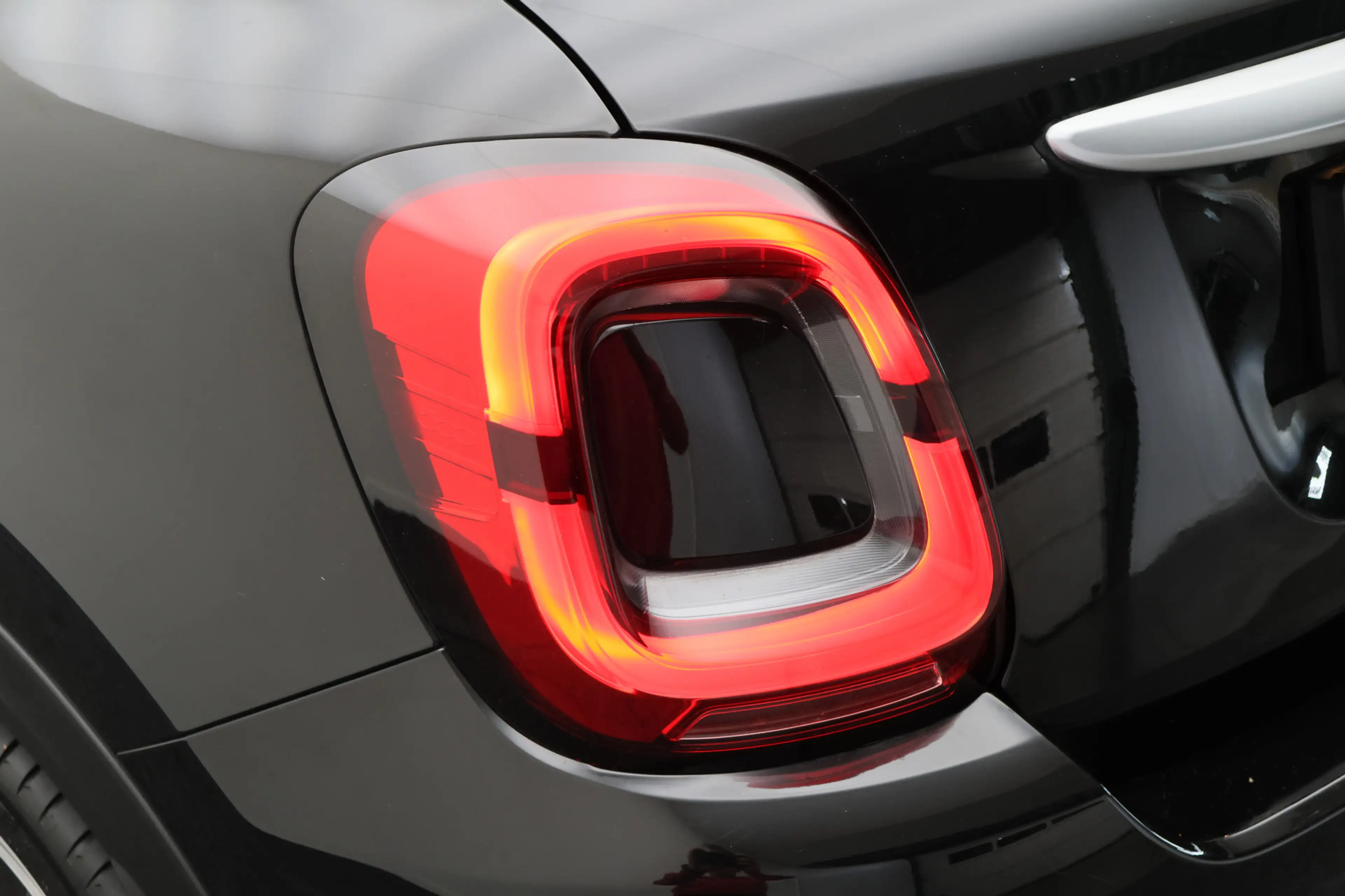 Fiat 500X Cross 1.3 GSE City Cross LED, Apple Carplay, Keyle — photo 27