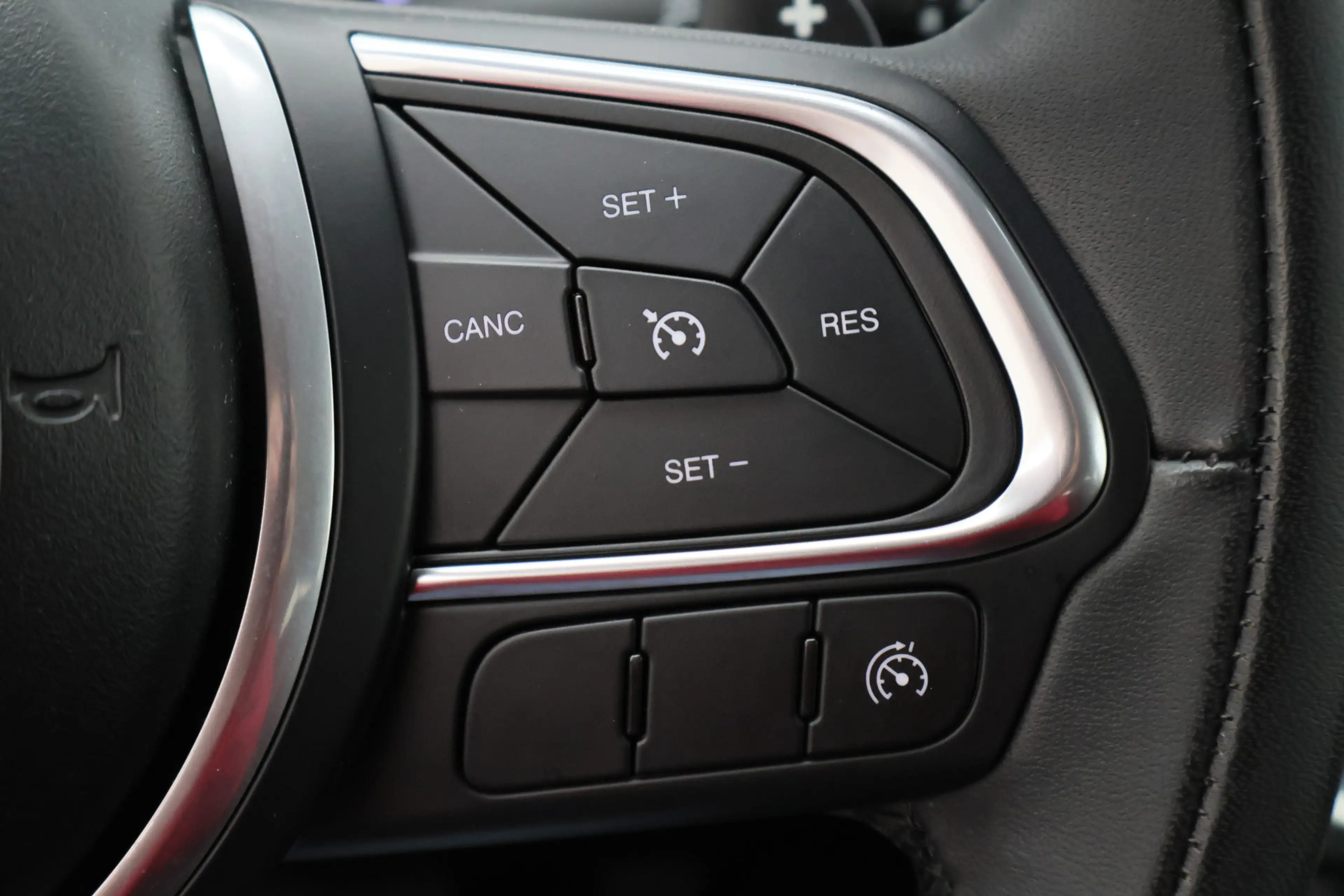 Fiat 500X Cross 1.3 GSE City Cross LED, Apple Carplay, Keyle — photo 38