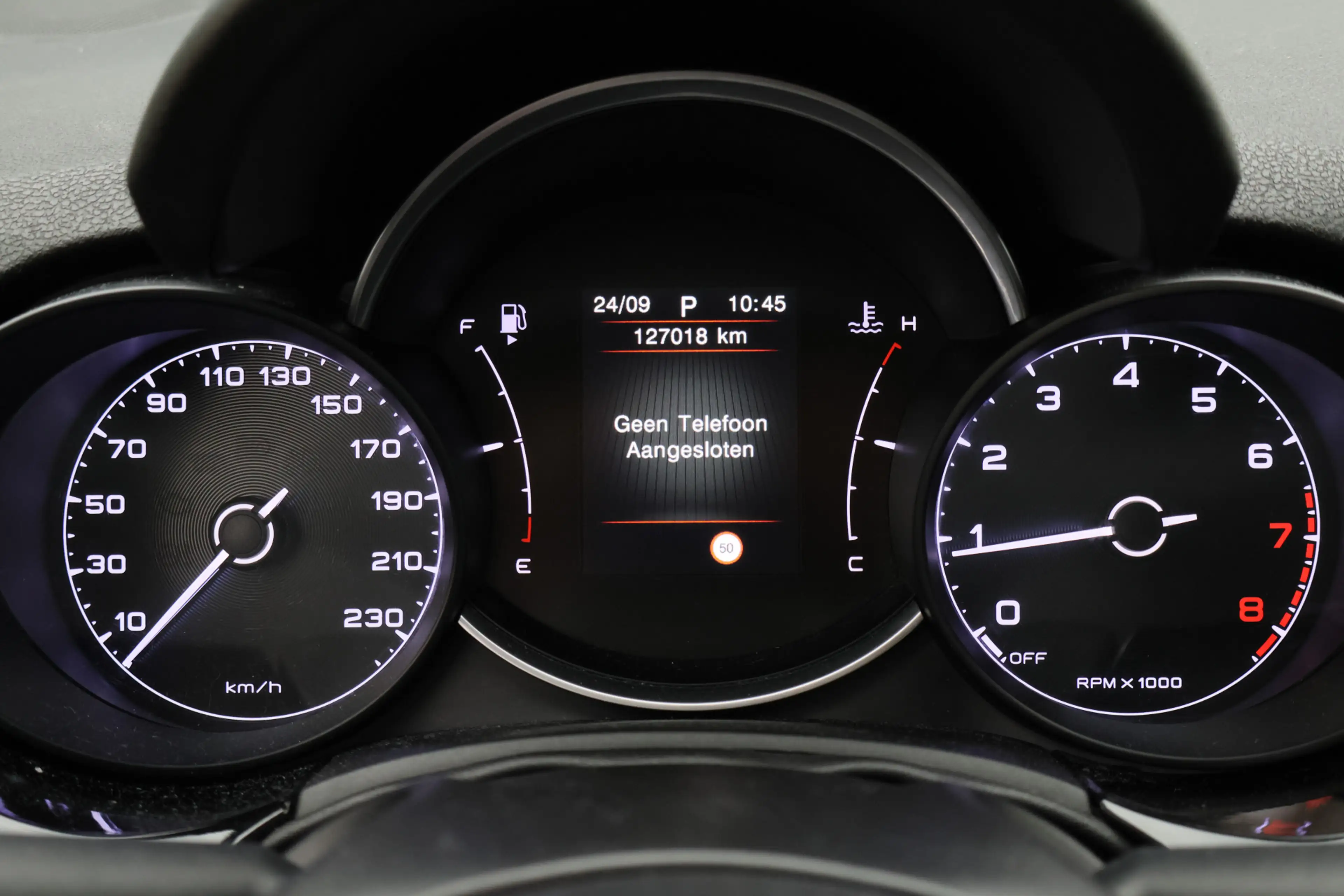 Fiat 500X Cross 1.3 GSE City Cross LED, Apple Carplay, Keyle — photo 4