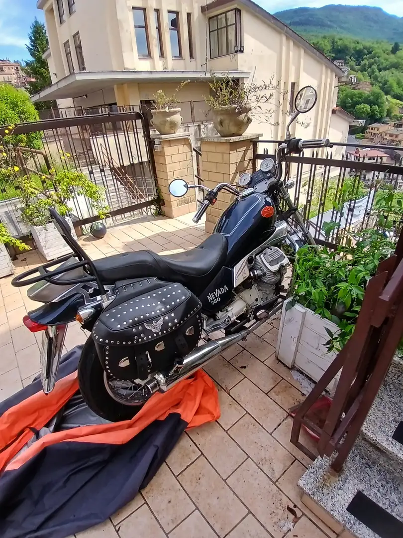 Moto Guzzi Nevada Modrá - 2