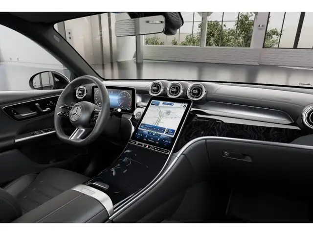Mercedes-Benz GLC view 12
