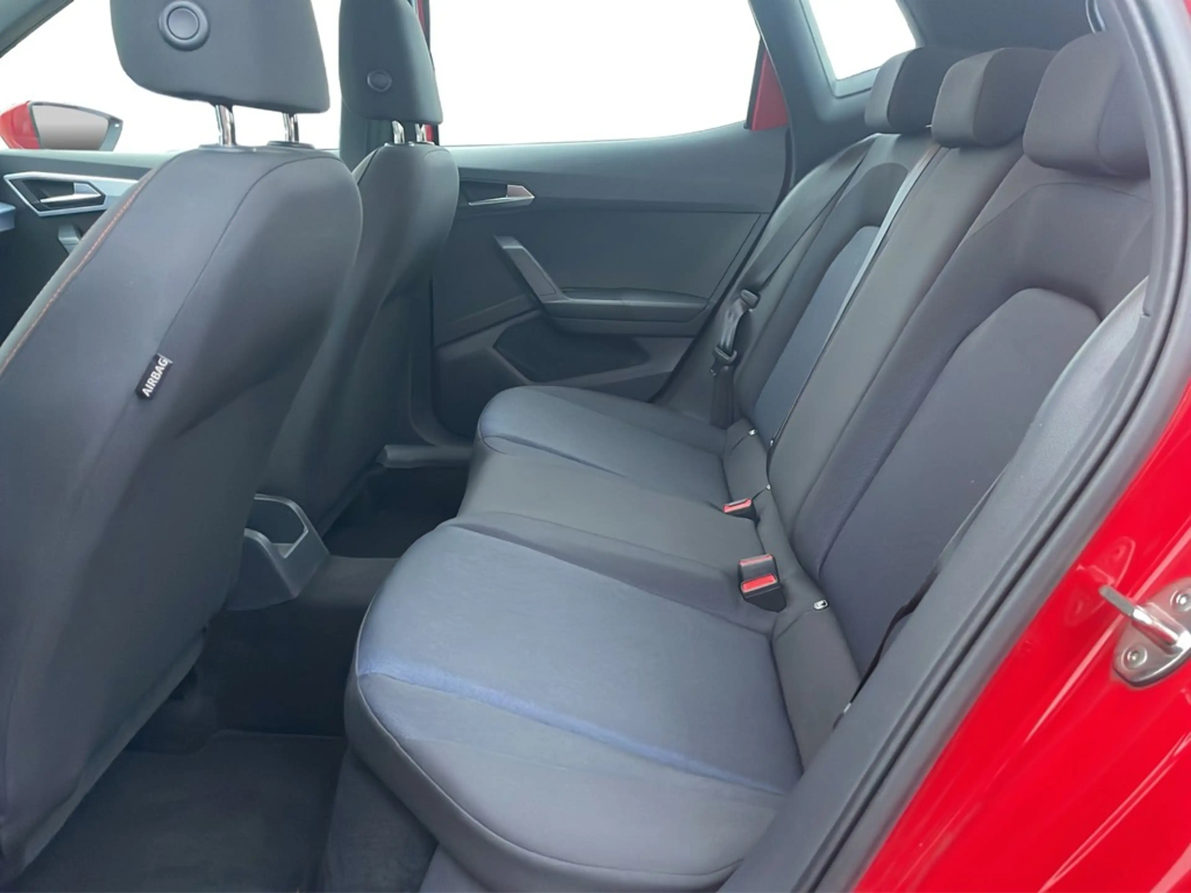 SEAT Arona 1.5 TSI DSG FR VIRTUAL*NAVI*VOLL-LED*TEMP*PDC*S... — photo 18