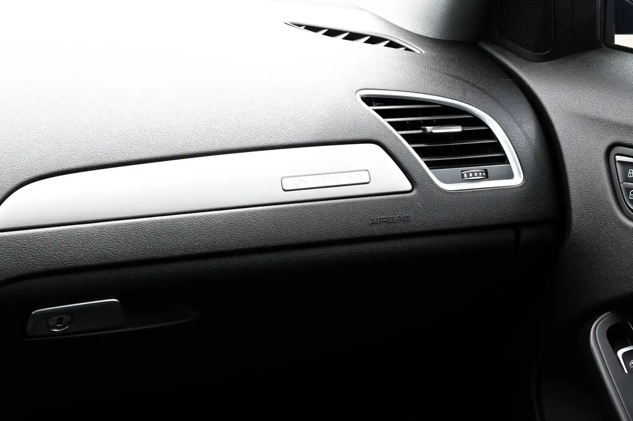 Audi A4 photo Audi A4