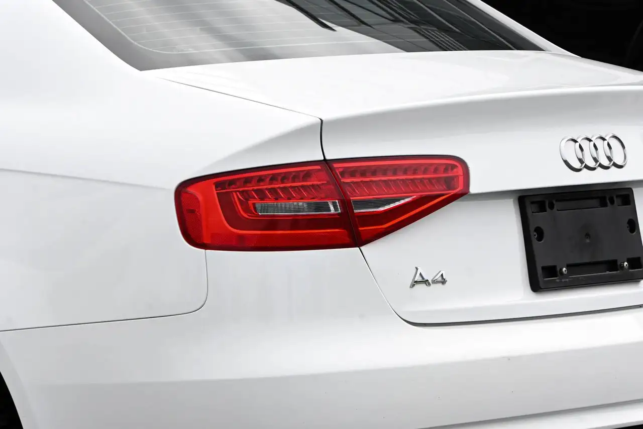 Audi A4 photo Audi A4