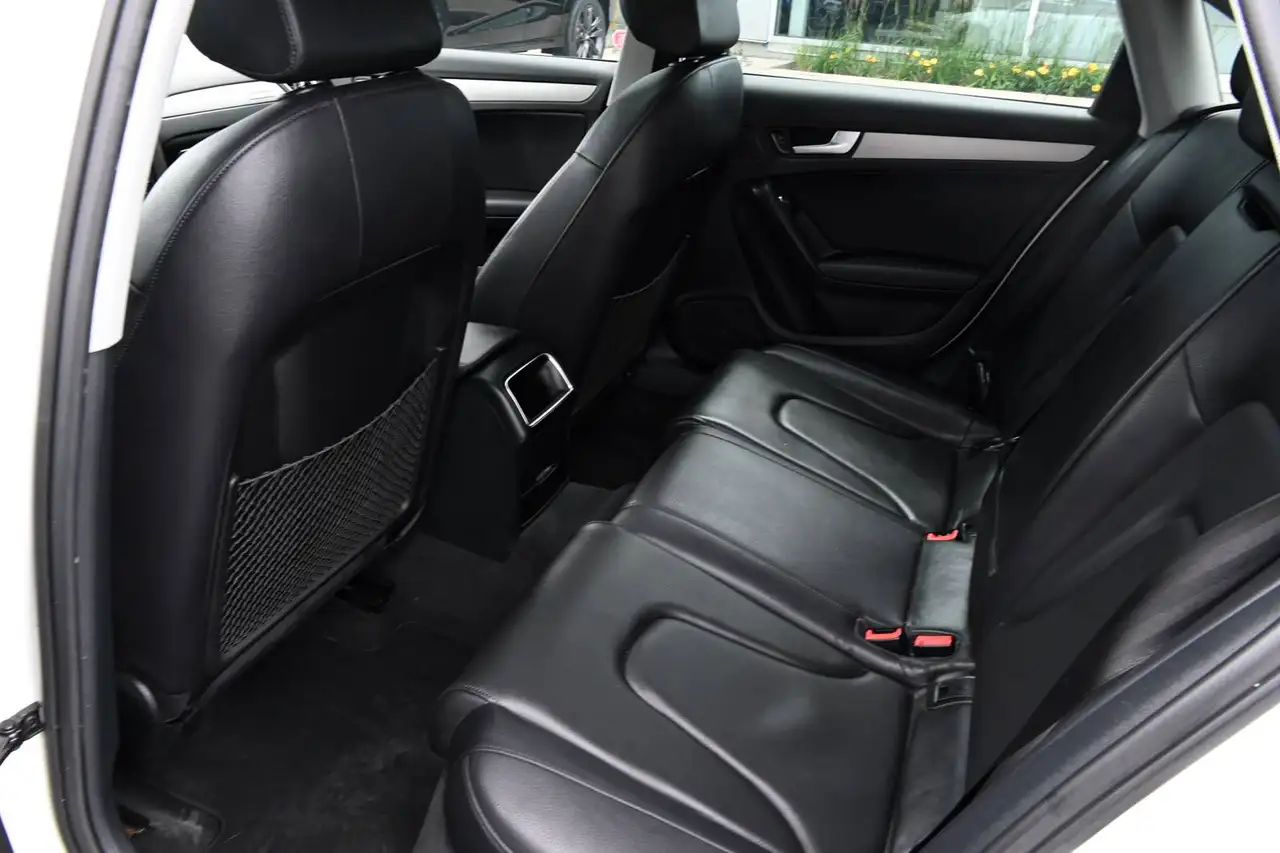 Audi A4 photo Audi A4