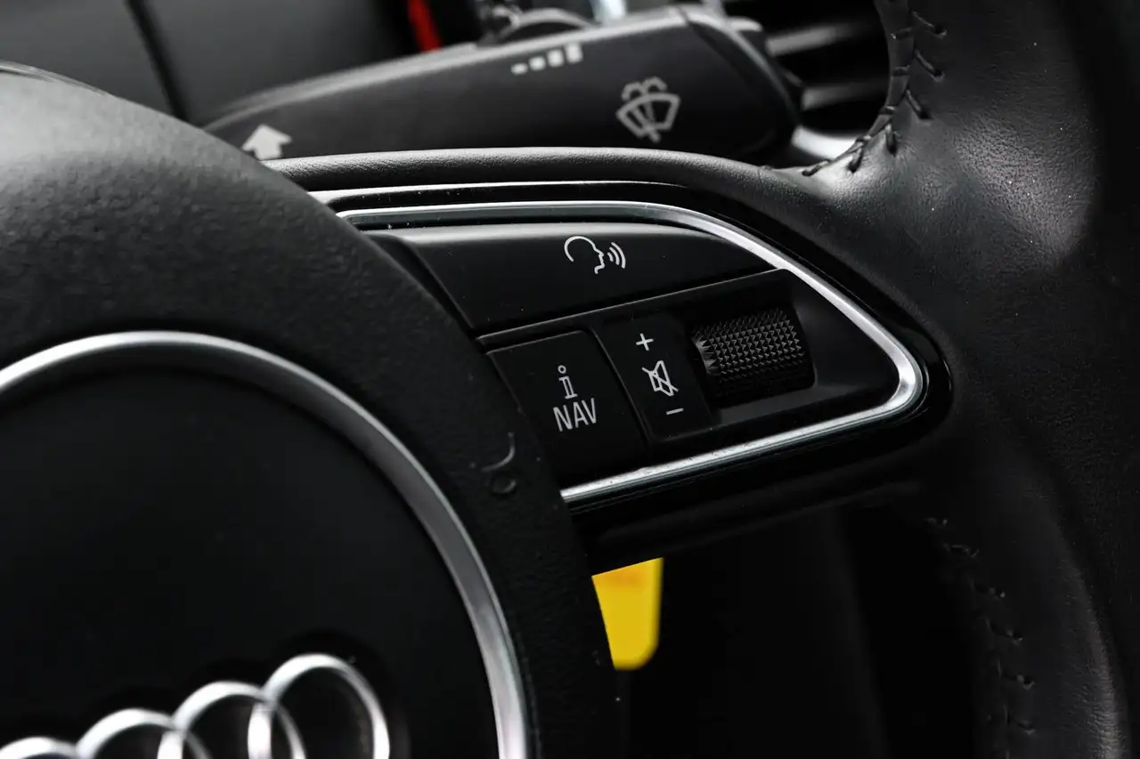 Audi A4 photo Audi A4