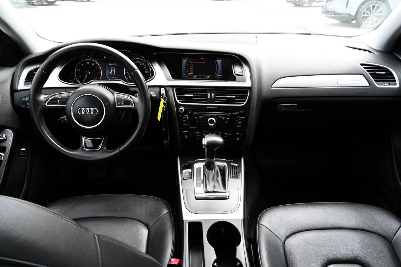 Audi A4 photo Audi A4