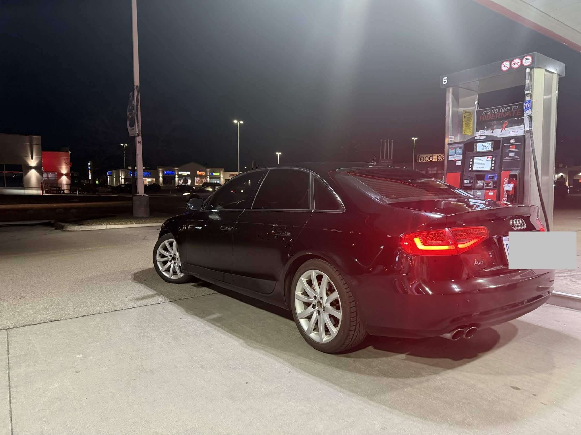 2014 Audi A4 4dr Sdn Auto Technik quattro alt 3
