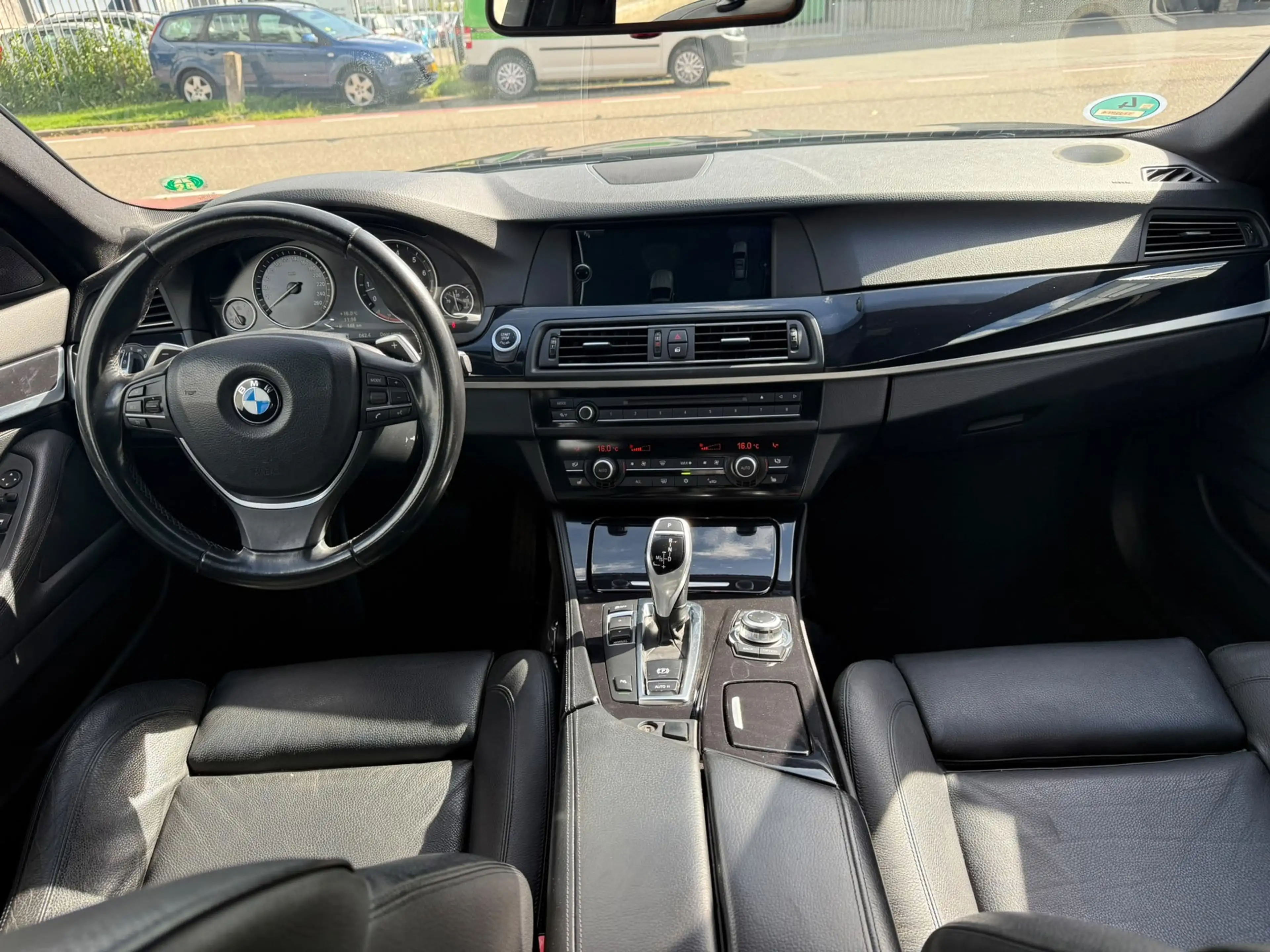 BMW 535 5-serie Touring 535i High Executive | 306pk — photo 11