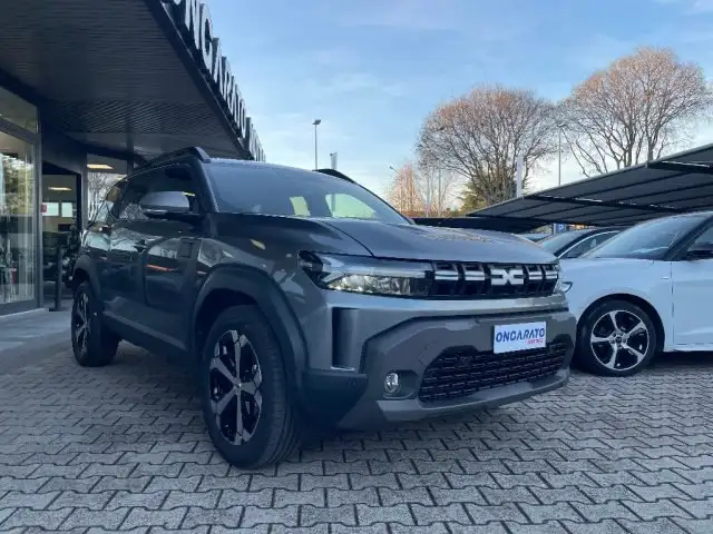 Dacia Duster view 3