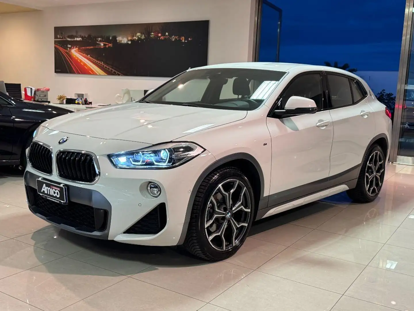 BMW X2 xDrive18d M-Sport X Bianco - 1