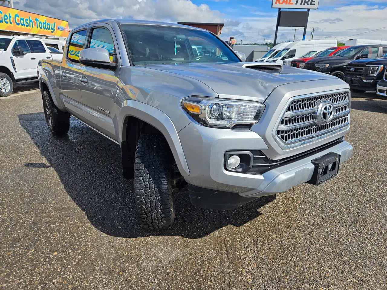 Toyota Tacoma снимка Toyota Tacoma