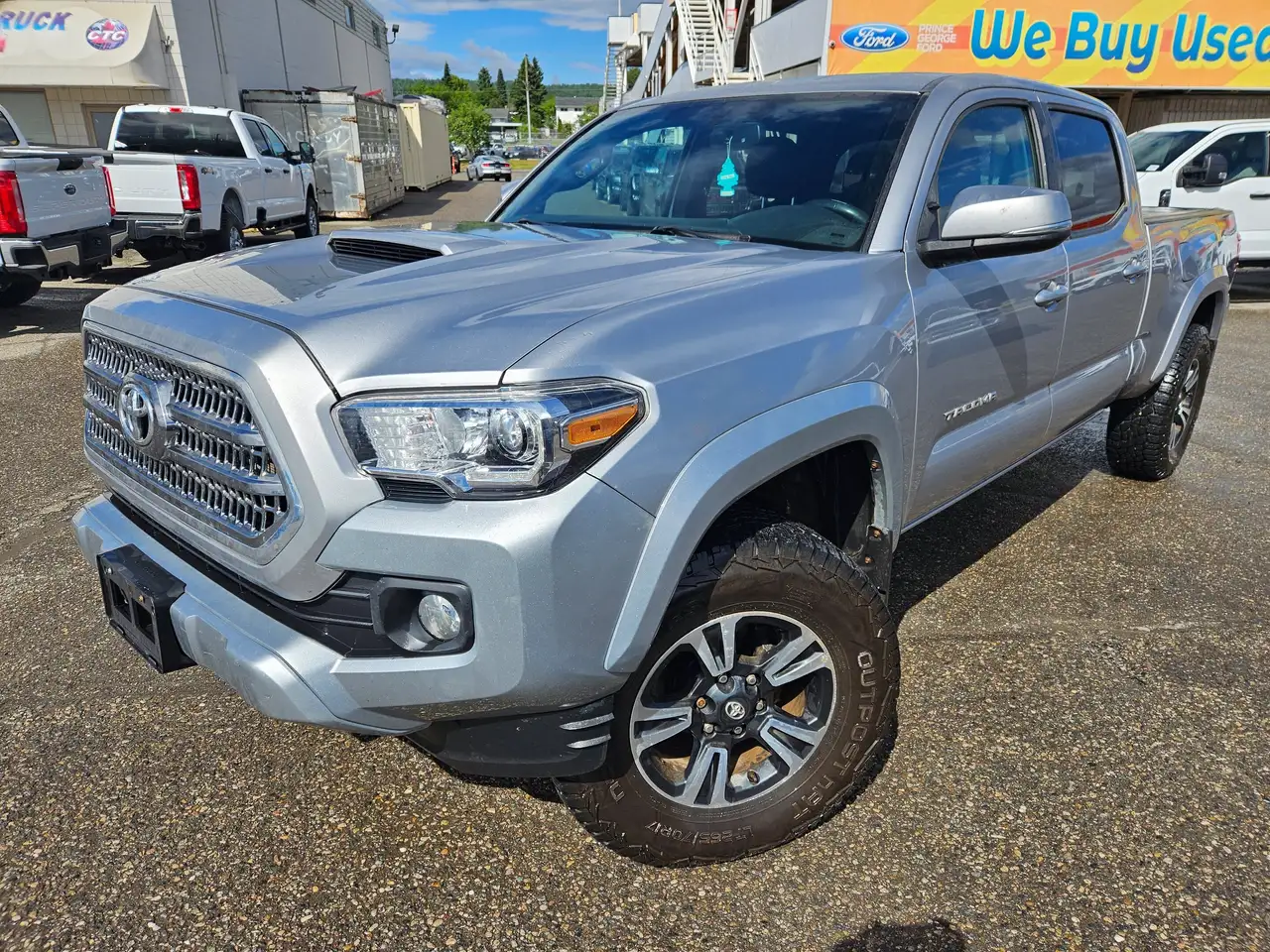 Toyota Tacoma снимка Toyota Tacoma
